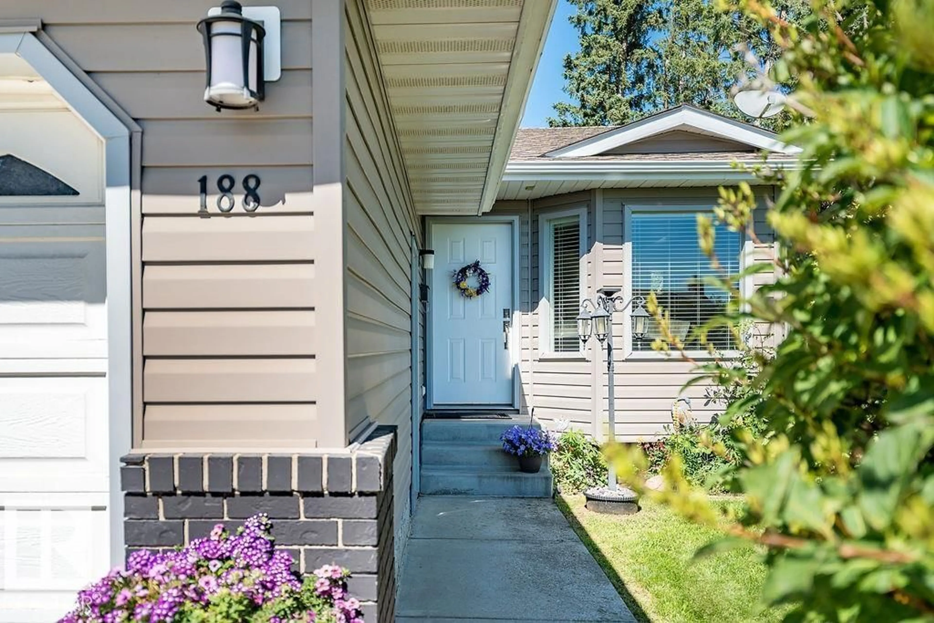 Home with vinyl exterior material, street for 188 PORTER AV, Millet Alberta T0C1Z0