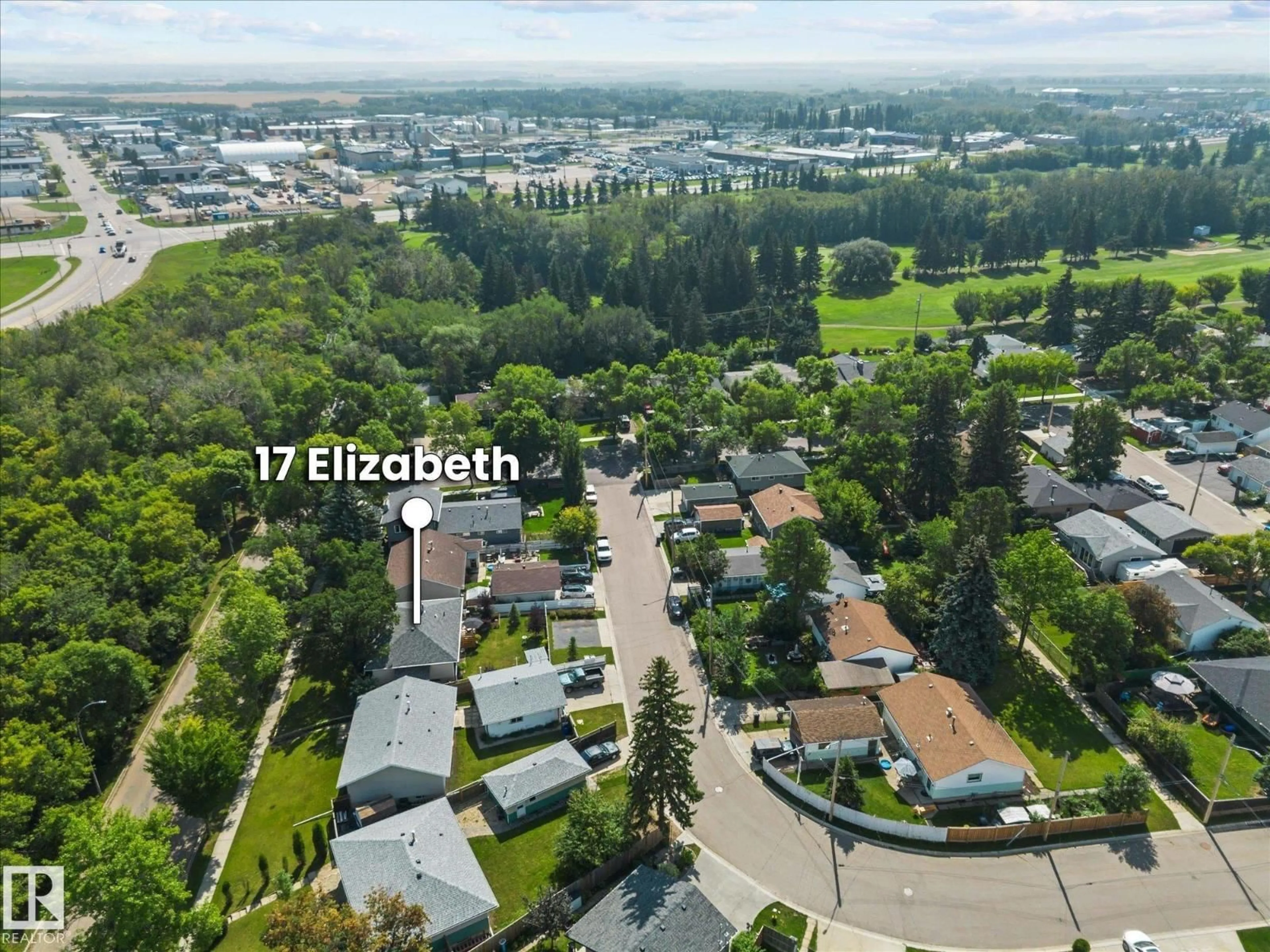 A pic from outside/outdoor area/front of a property/back of a property/a pic from drone, street for 17 ELIZABETH DR, Fort Saskatchewan Alberta T8L2M3