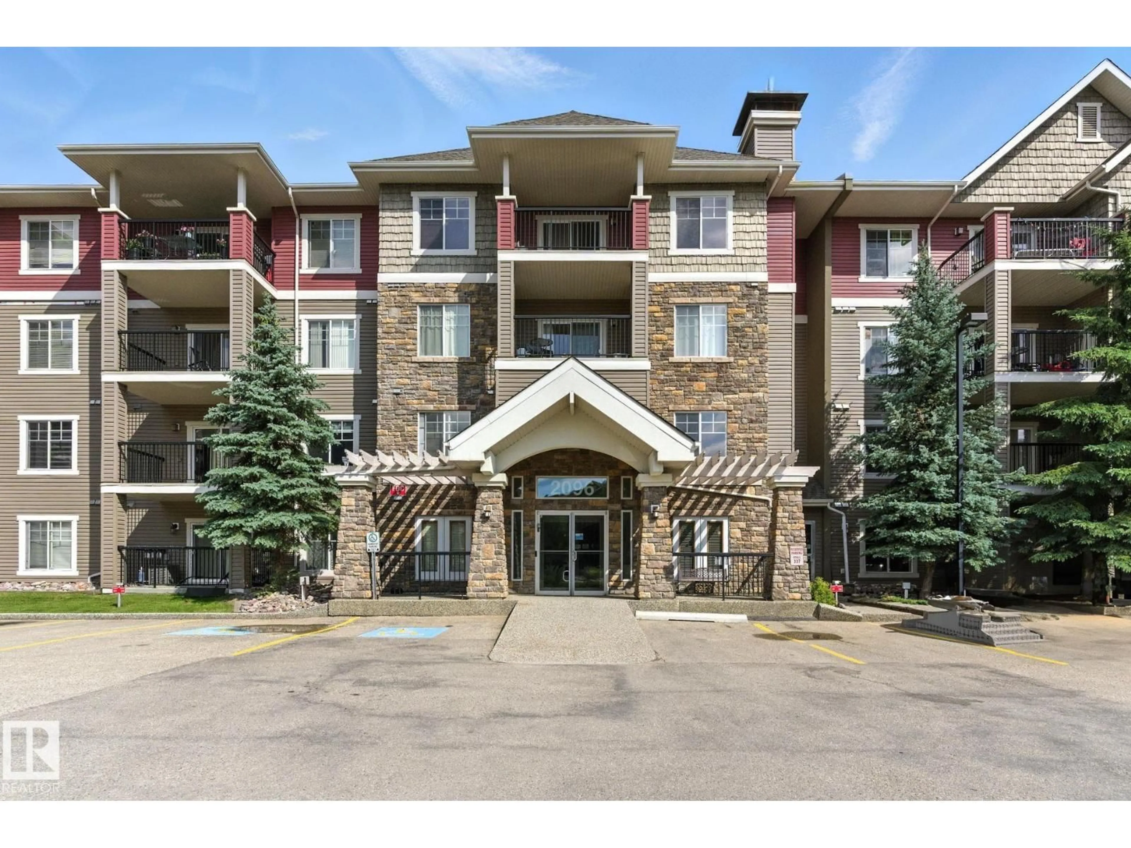 Indoor foyer for 2096 - 440 BLACKMUD CREEK DR, Edmonton Alberta T6W0G1