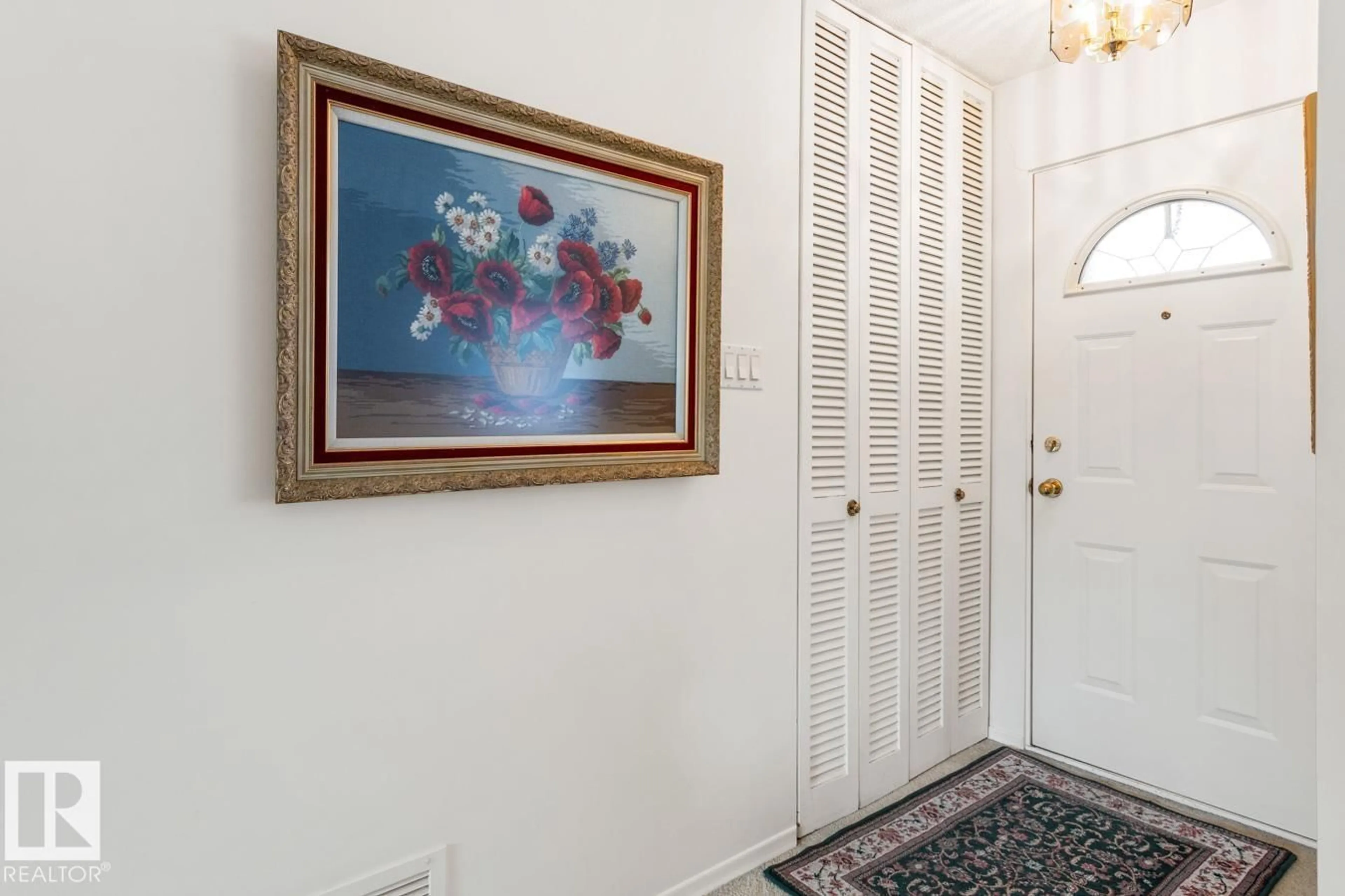 Indoor foyer for 14503 80 AV, Edmonton Alberta T5R3K5