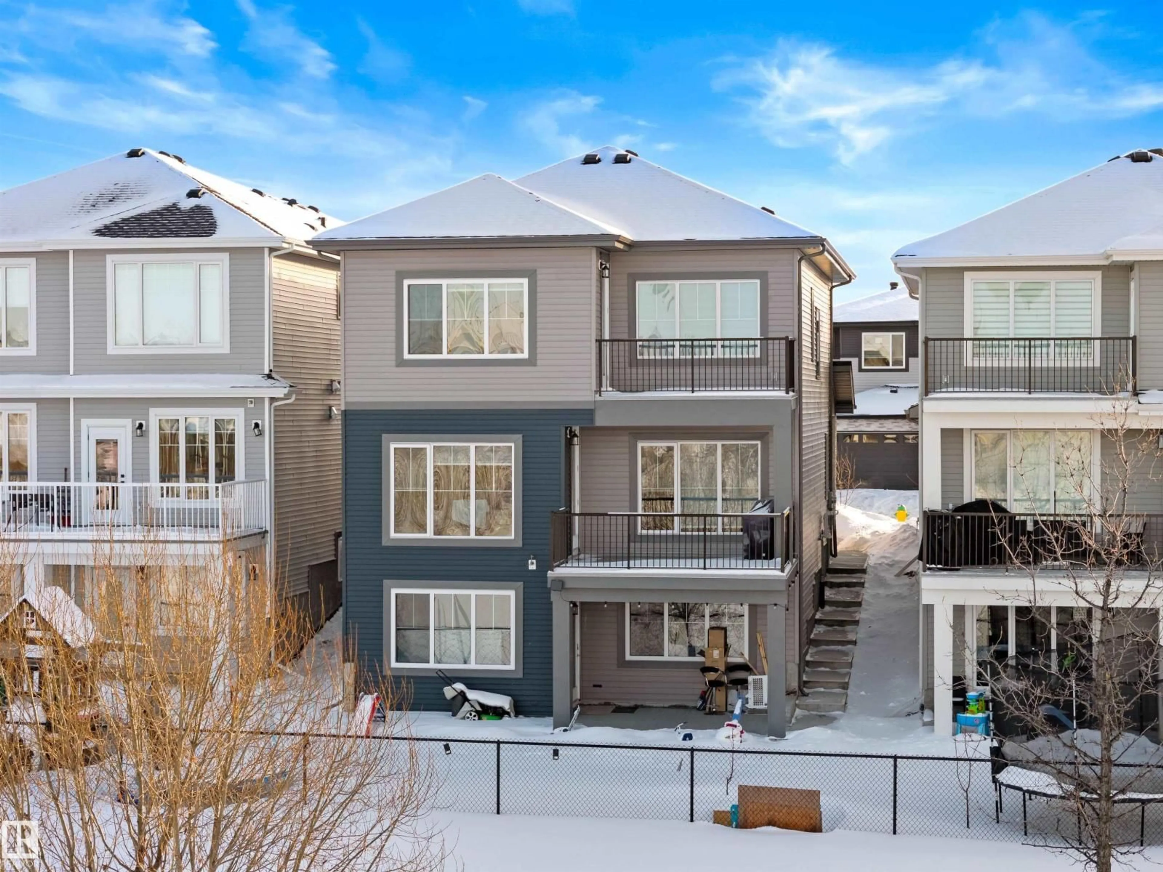 A pic from outside/outdoor area/front of a property/back of a property/a pic from drone, unknown for 3808 46 AV, Beaumont Alberta T4X2W4