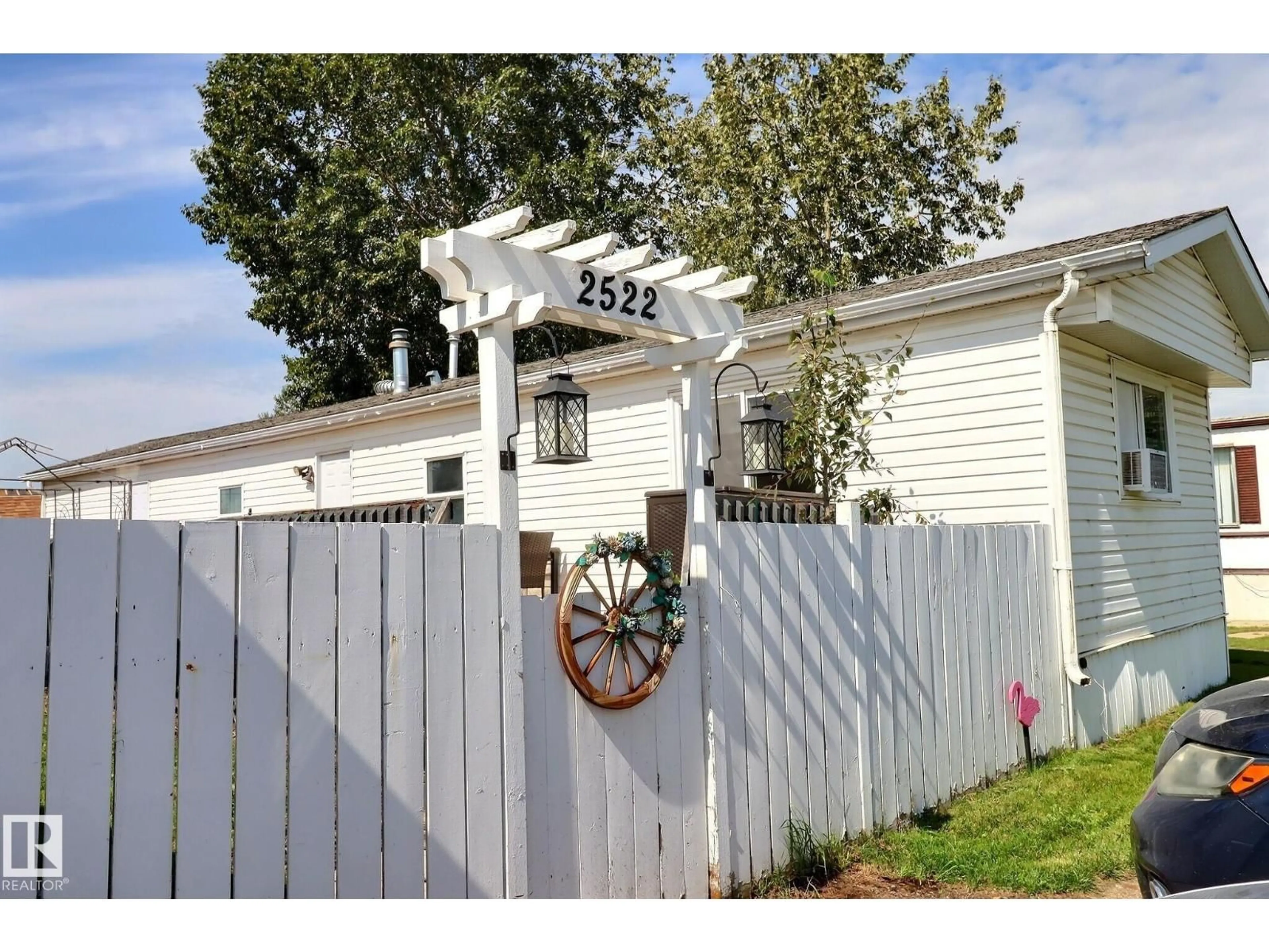 Unknown for 2522 PORT RD, Edmonton Alberta T5S1T7