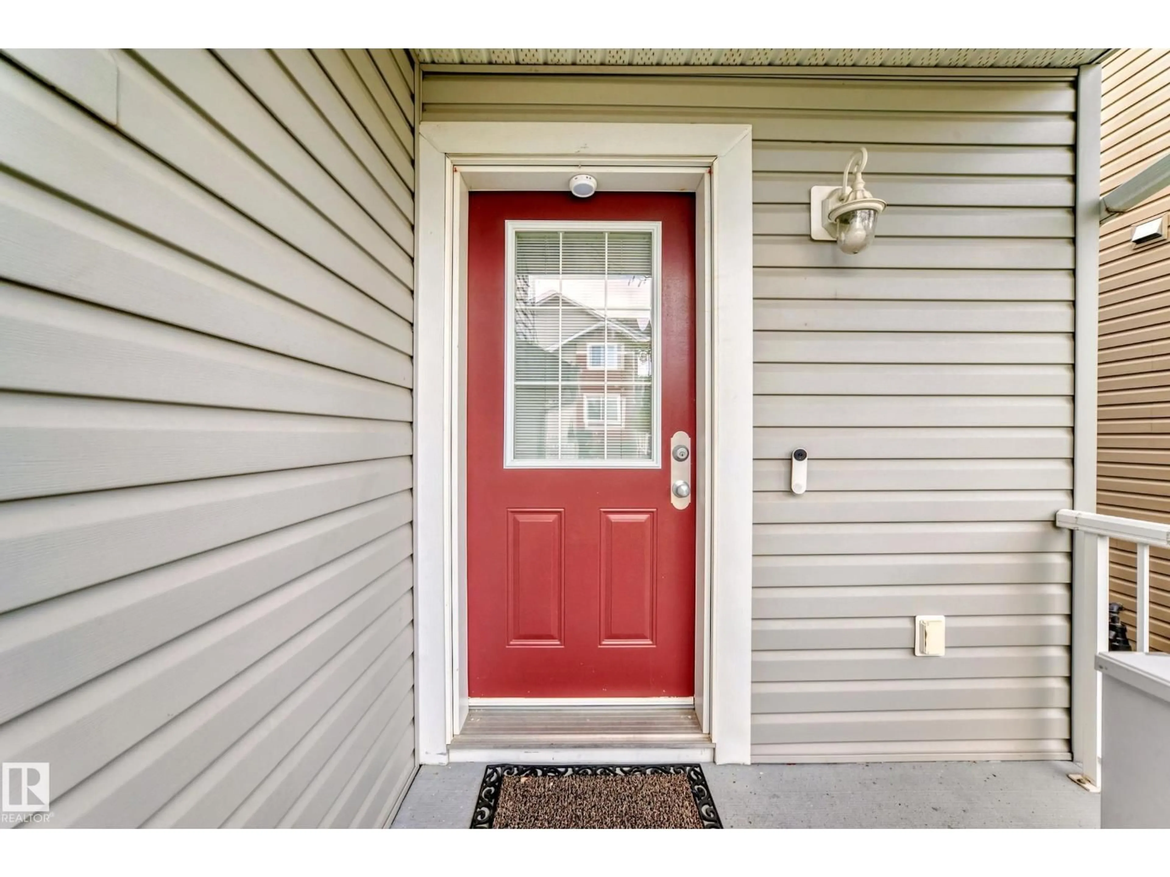 Indoor entryway for #7 - 655 TAMARACK RD, Edmonton Alberta T6T0N4
