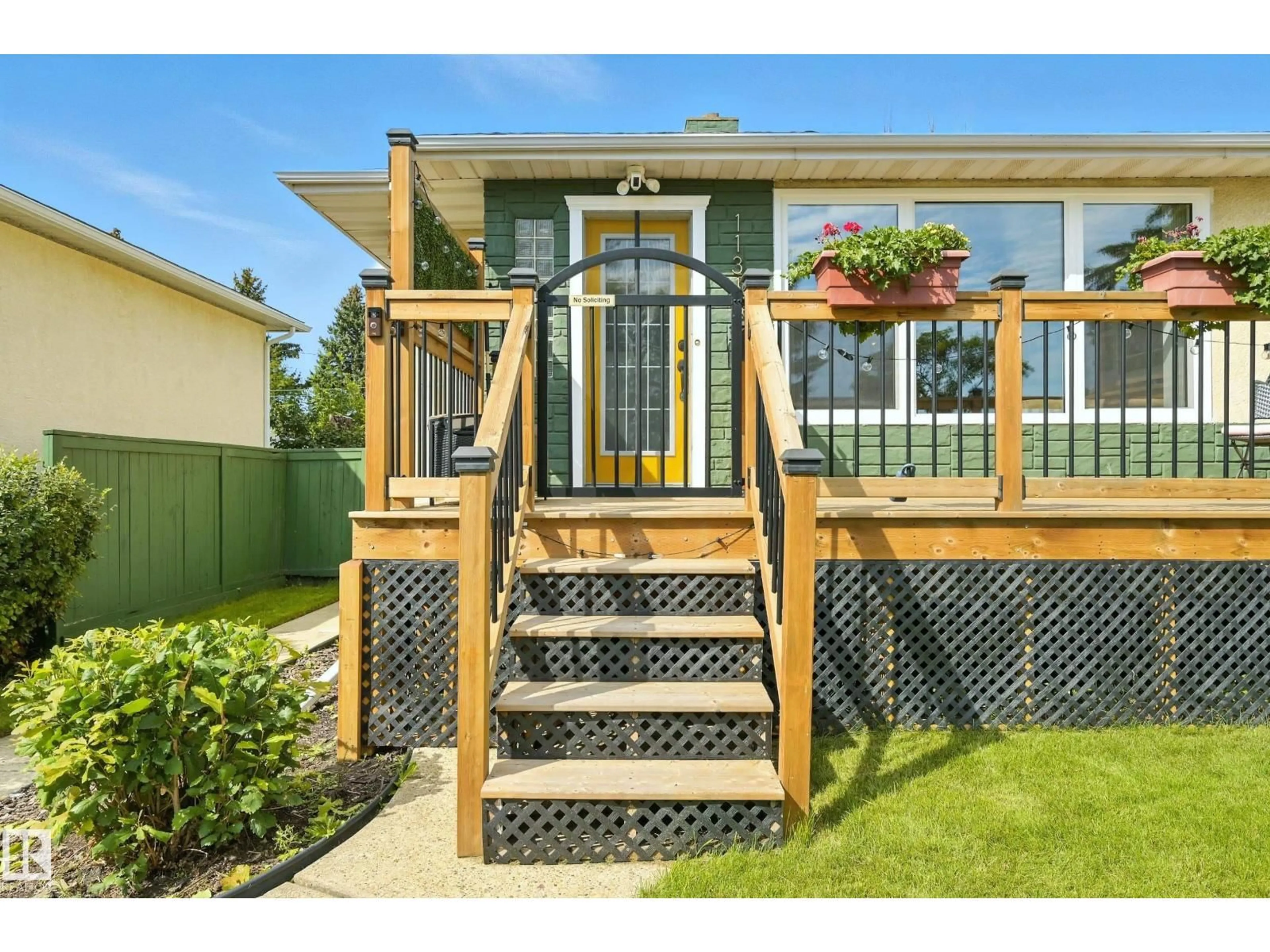 Home with vinyl exterior material, street for NW - 11316 113 ST, Edmonton Alberta T5G2V2