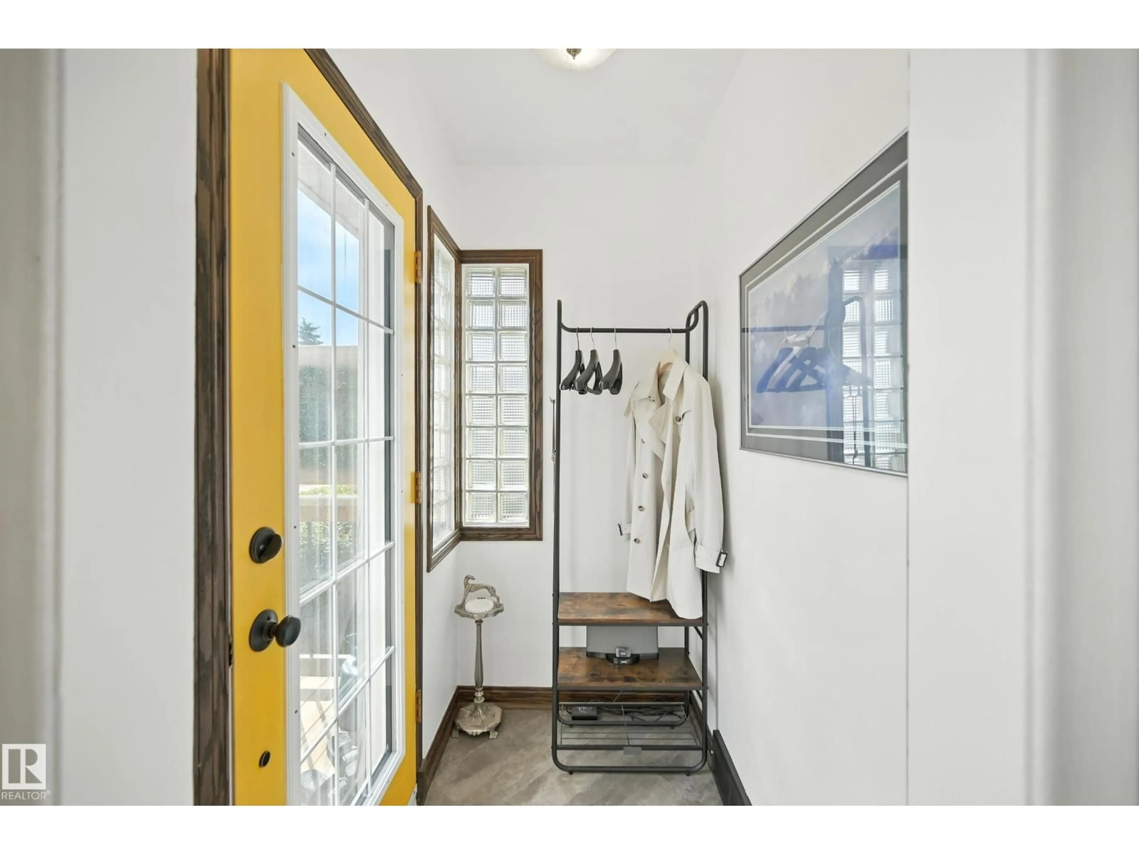 Indoor entryway for NW - 11316 113 ST, Edmonton Alberta T5G2V2
