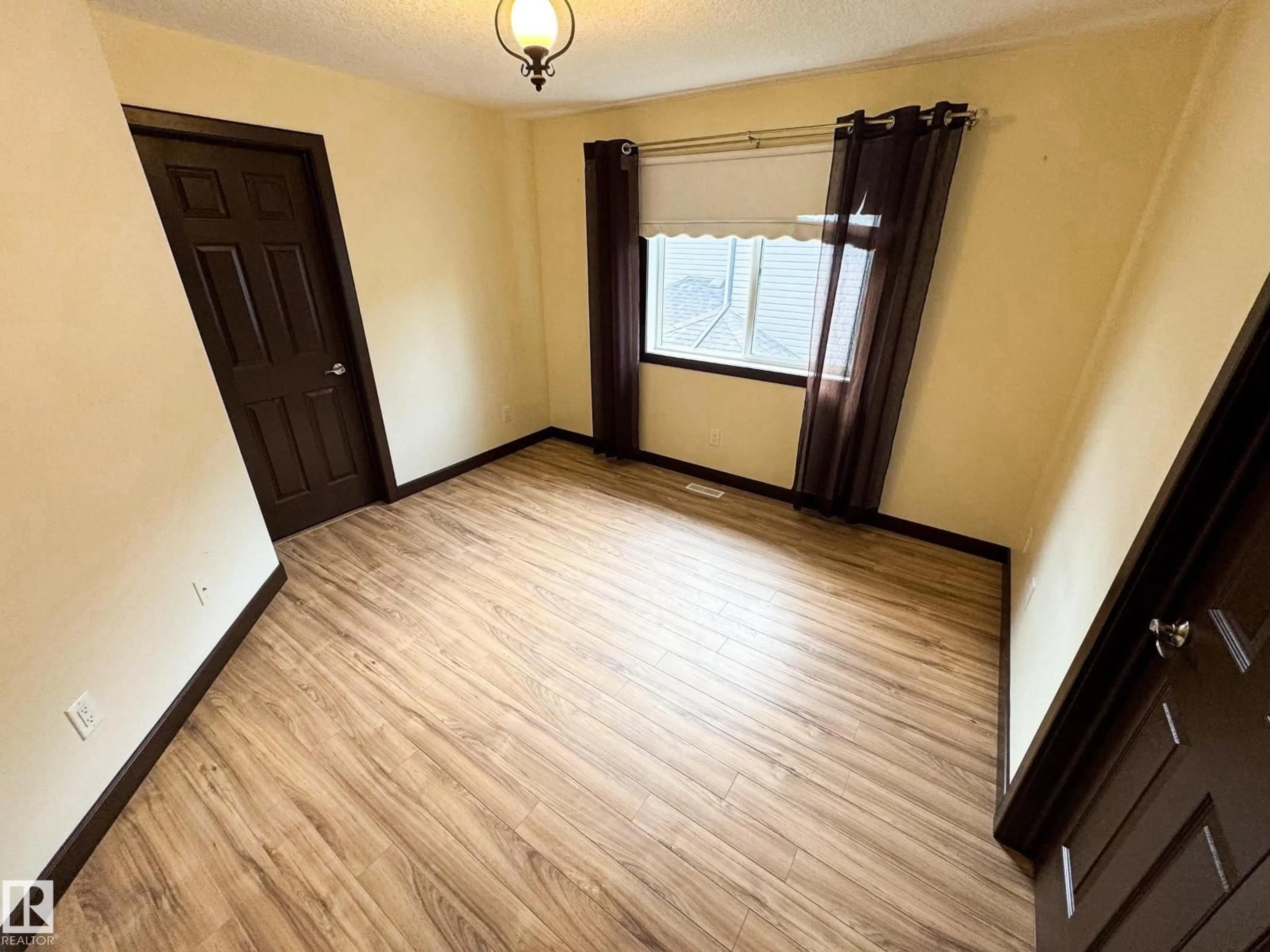 A pic of a room for 18 VALARIE BA, Spruce Grove Alberta T7X0J7