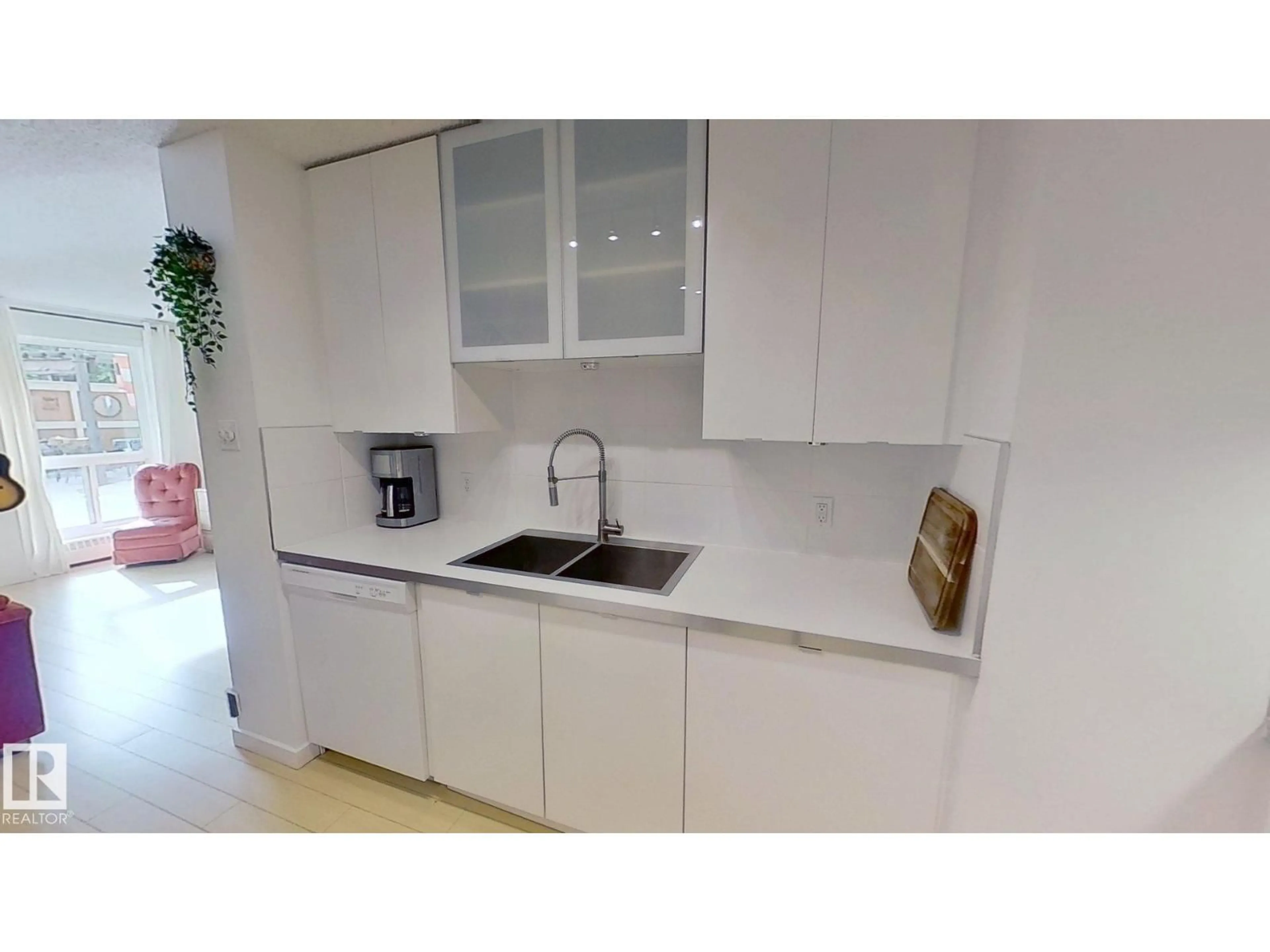 Standard kitchen, ceramic/tile floor for #104 - 10175 114 ST, Edmonton Alberta T5K2L4