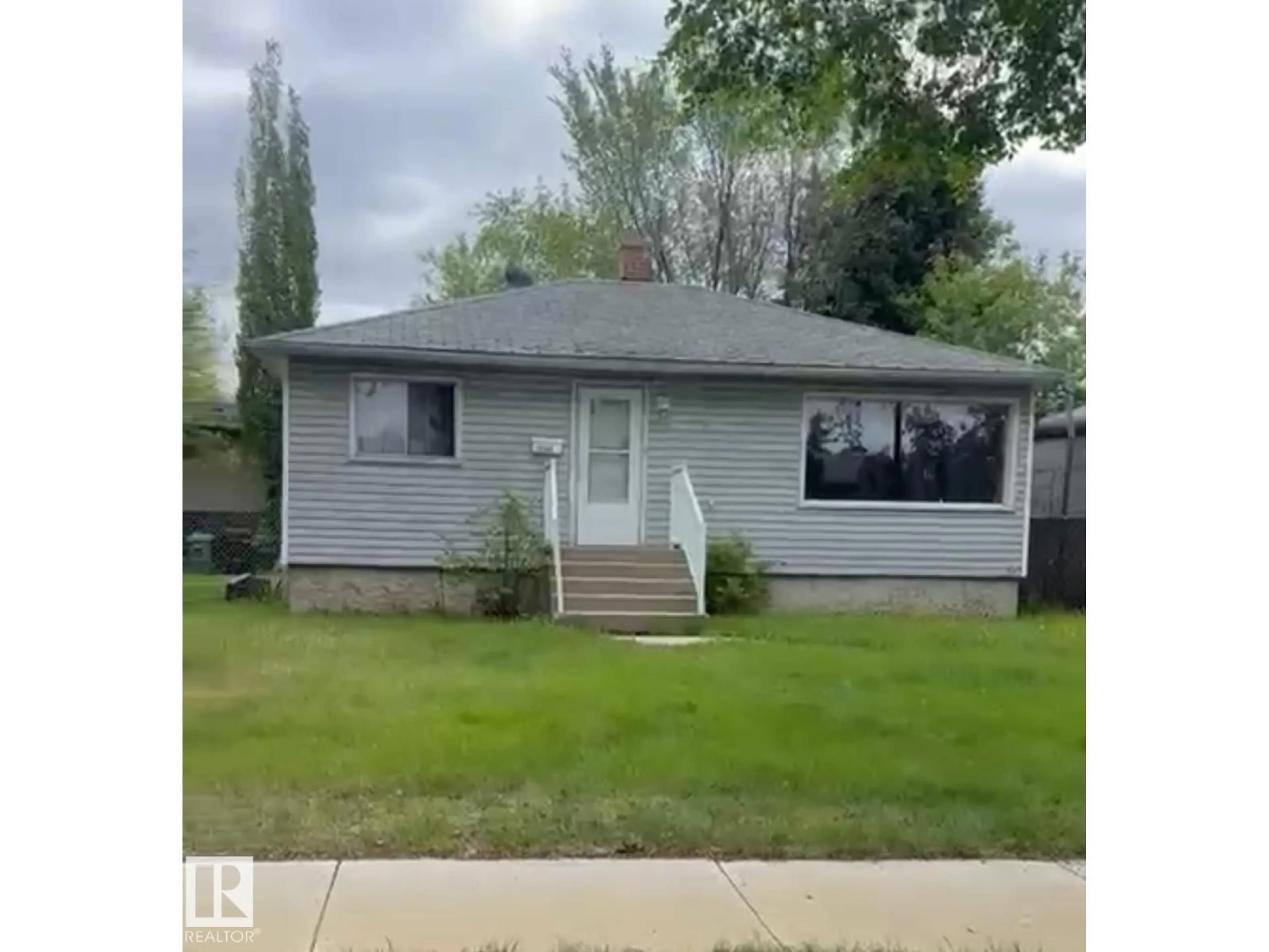 Unknown for 12245 81 ST, Edmonton Alberta T5B2T2