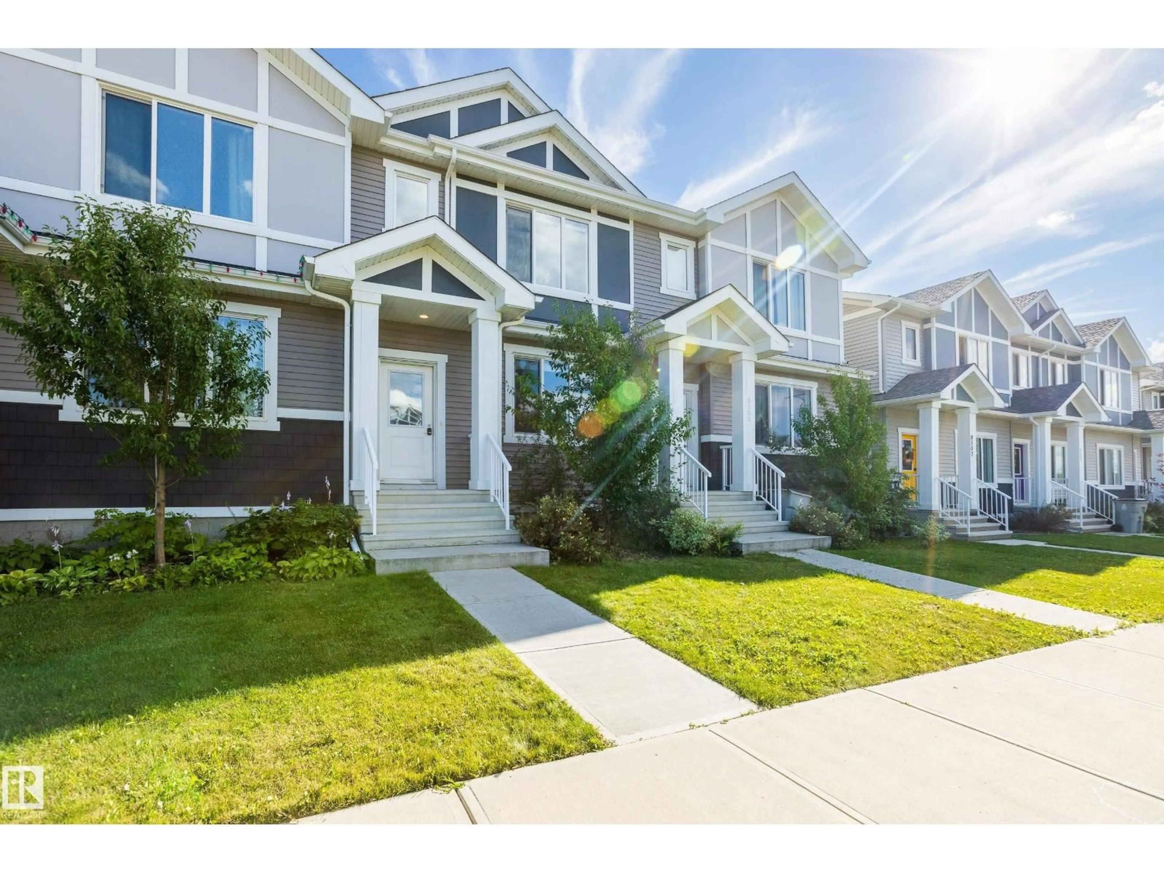 Home with vinyl exterior material, street for 8503 96 AV, Morinville Alberta T8R0B8