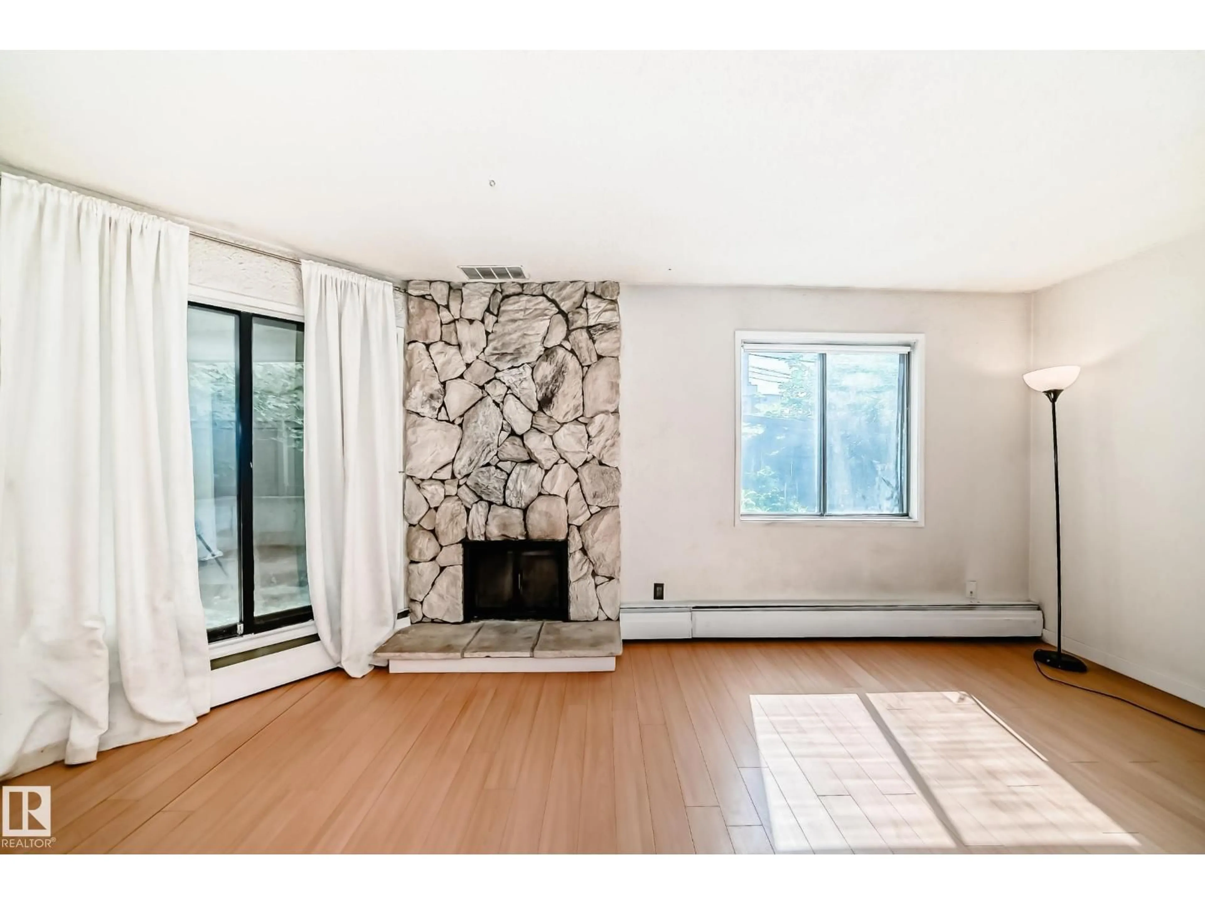 A pic of a room for G11 - 10148 118 ST, Edmonton Alberta T5K1Y4