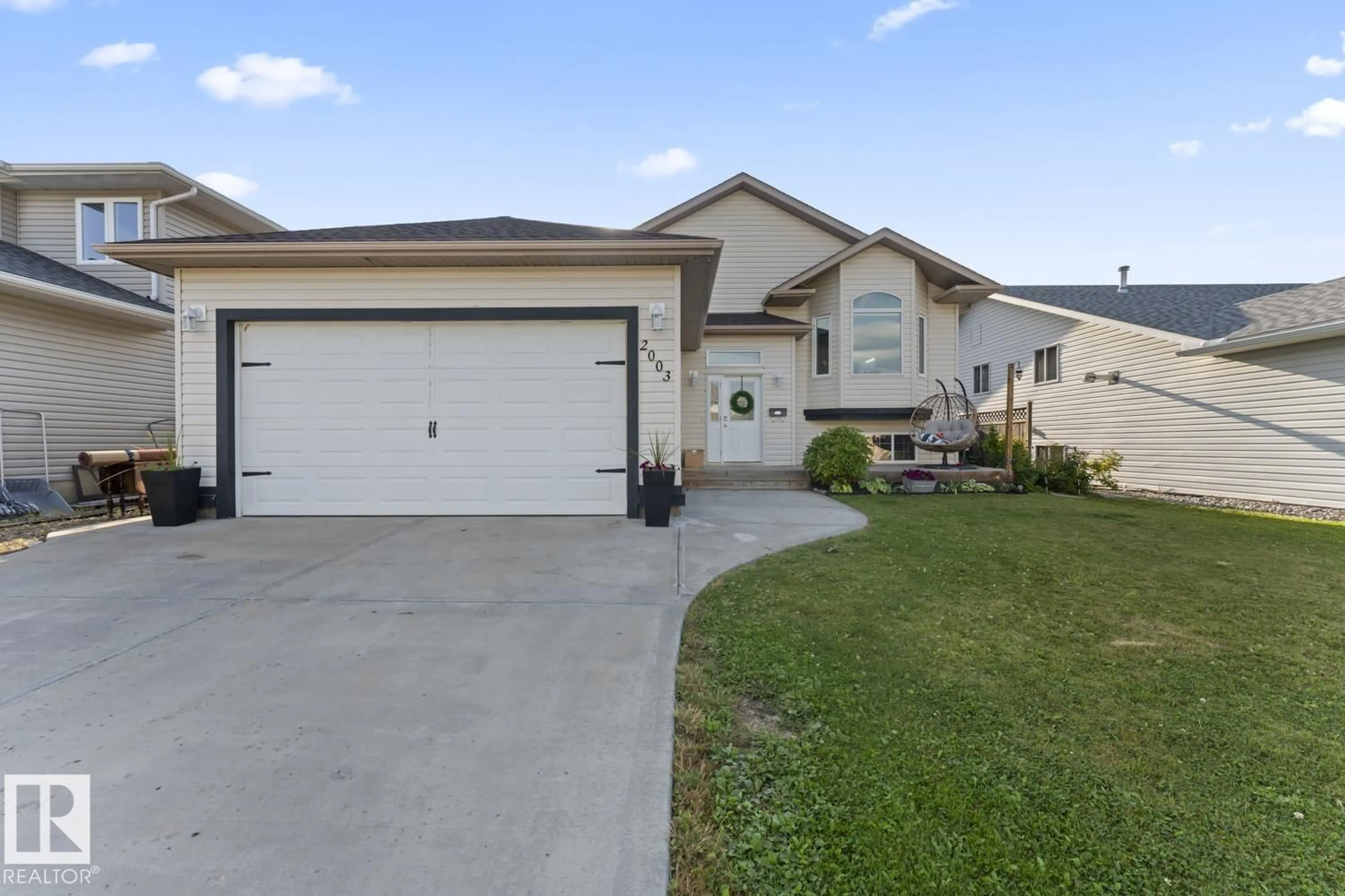 Home with vinyl exterior material, street for 2003 6 AV, Cold Lake Alberta T9M1K3