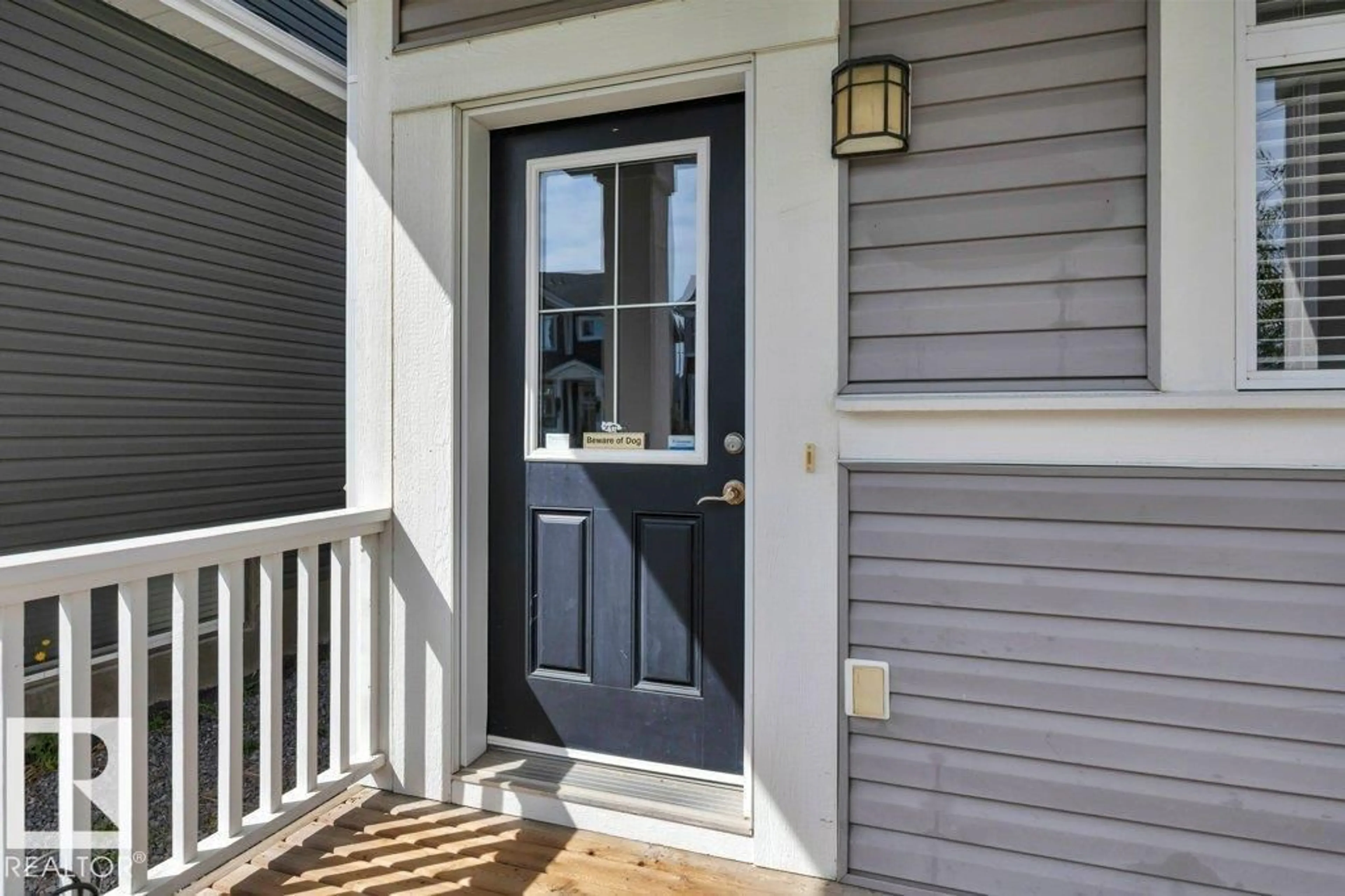 Indoor entryway for 1 SIMMONDS PL, Leduc Alberta T9E0T9