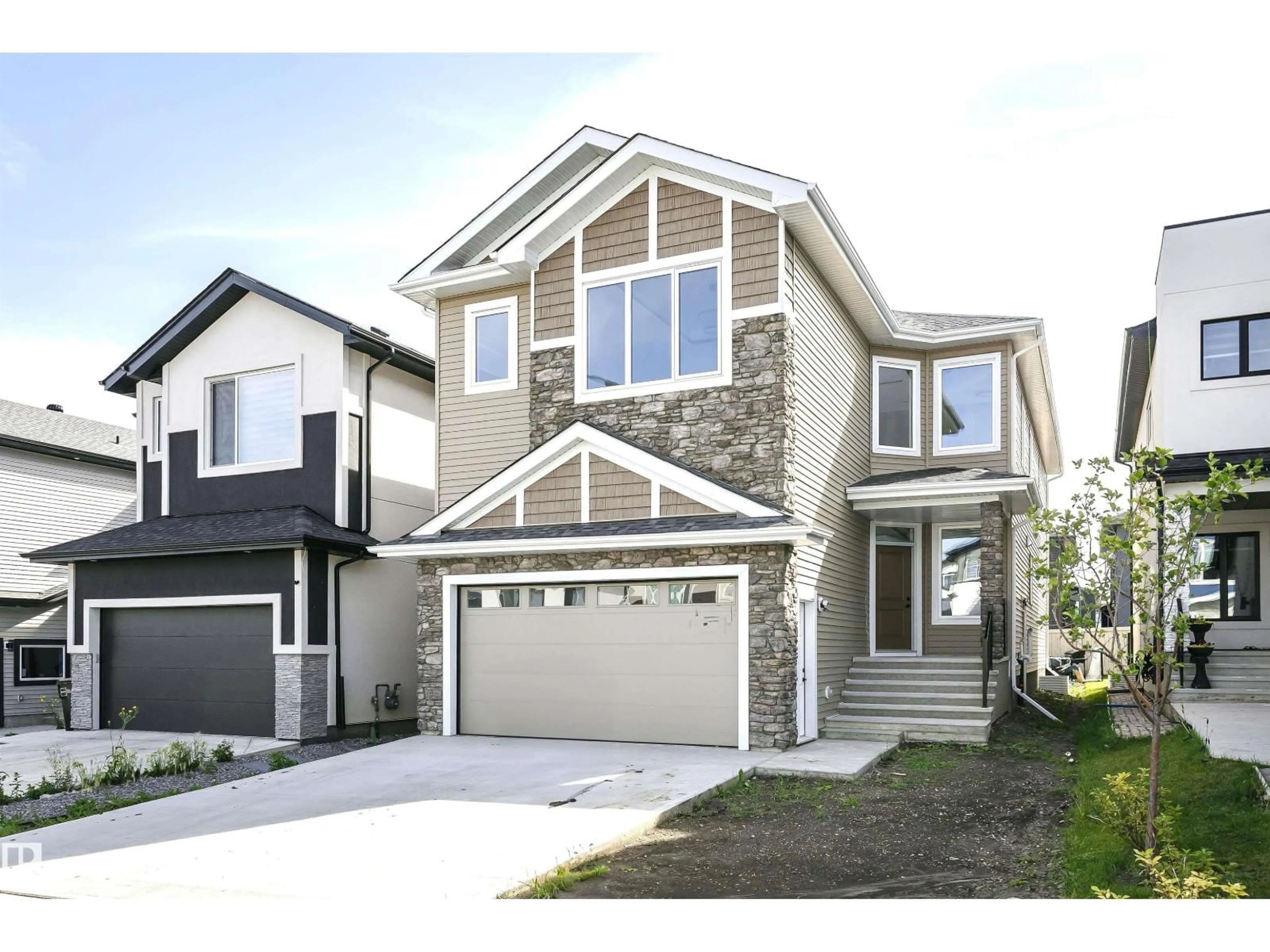 Home with vinyl exterior material, street for NW - 1723 19 ST, Edmonton Alberta T6T2N1