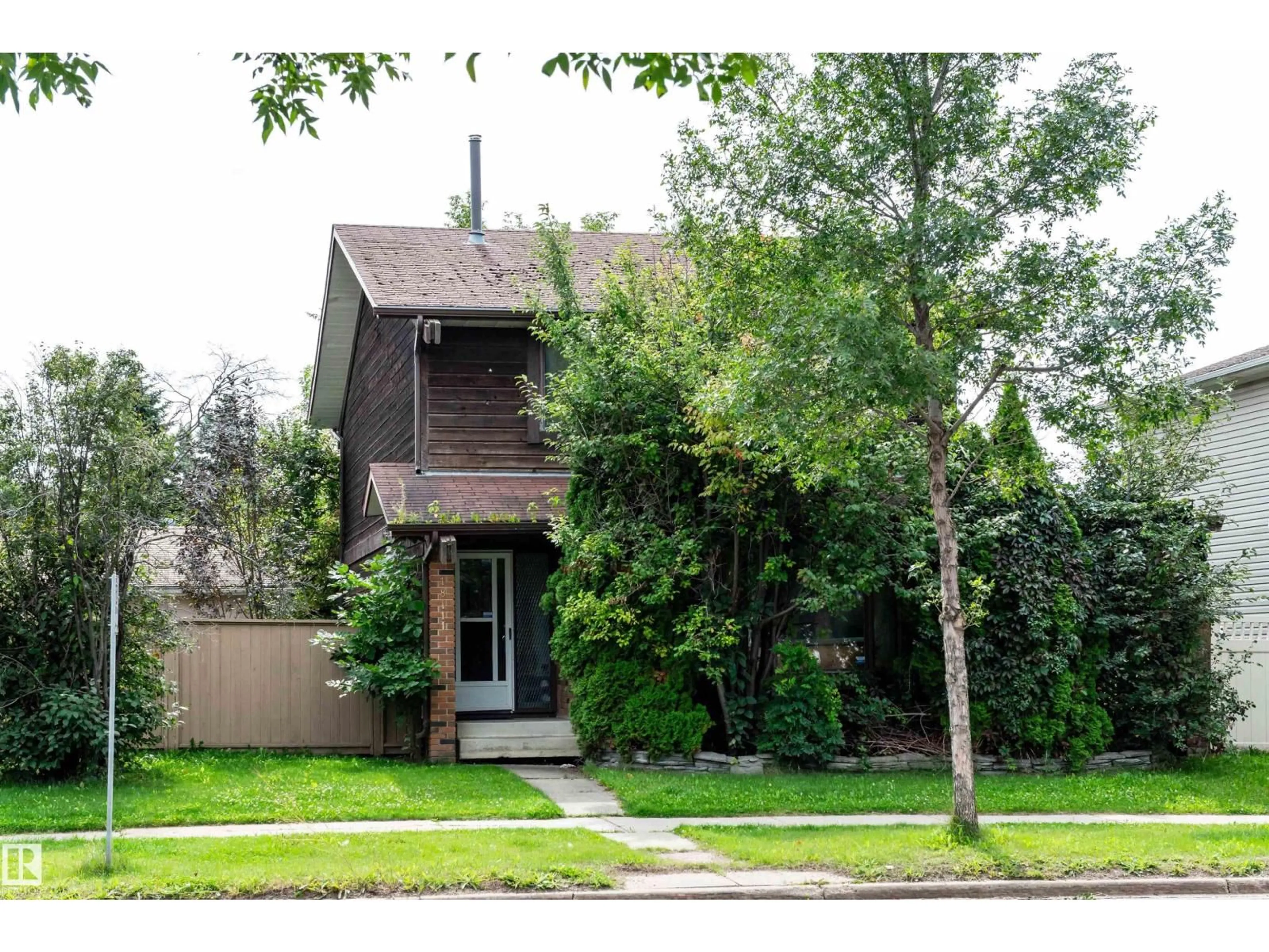 Unknown for 18111 76 AV, Edmonton Alberta T5T2E9