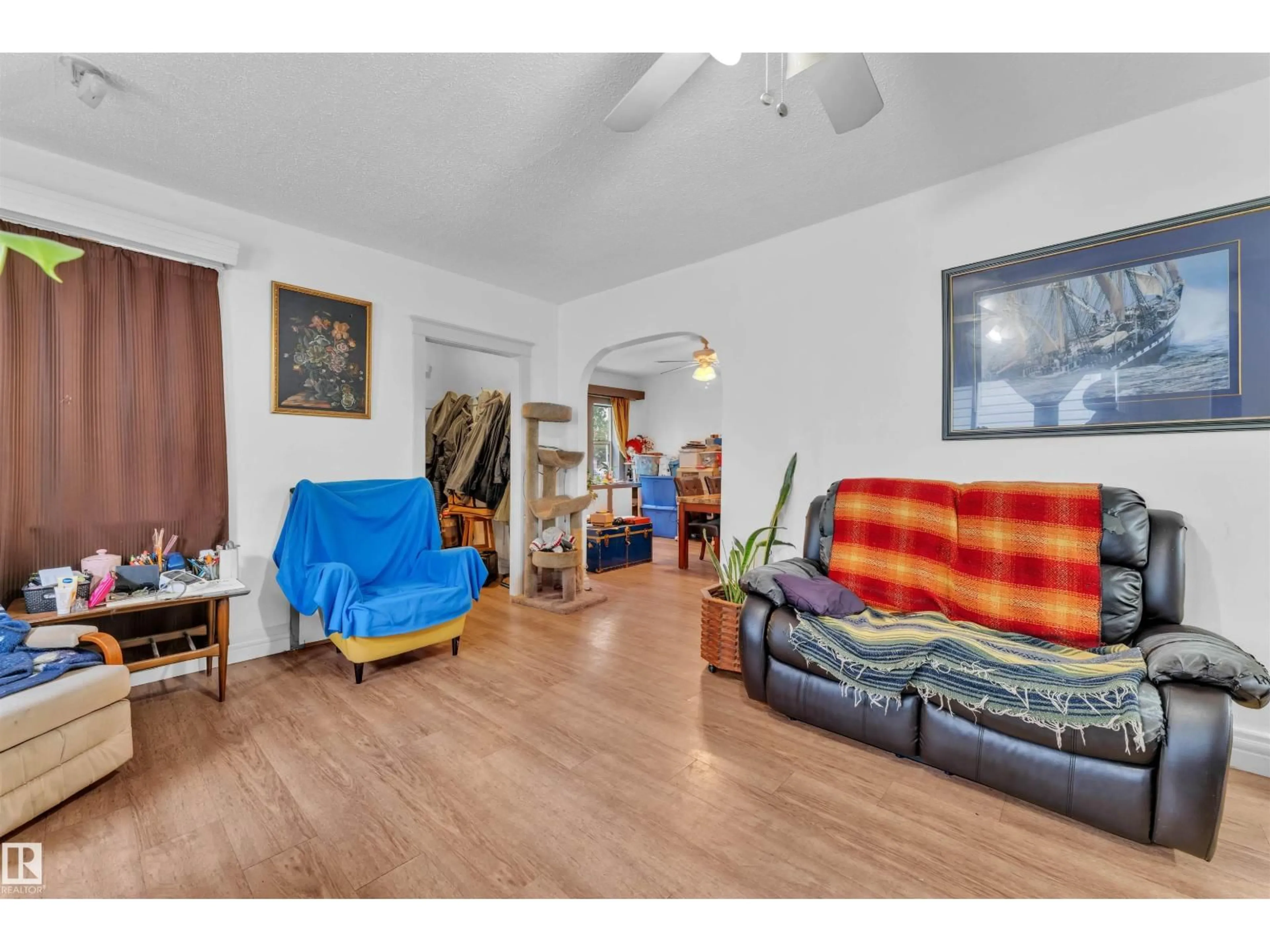 Unknown for NW - 11725 97 ST, Edmonton Alberta T5G1Y3