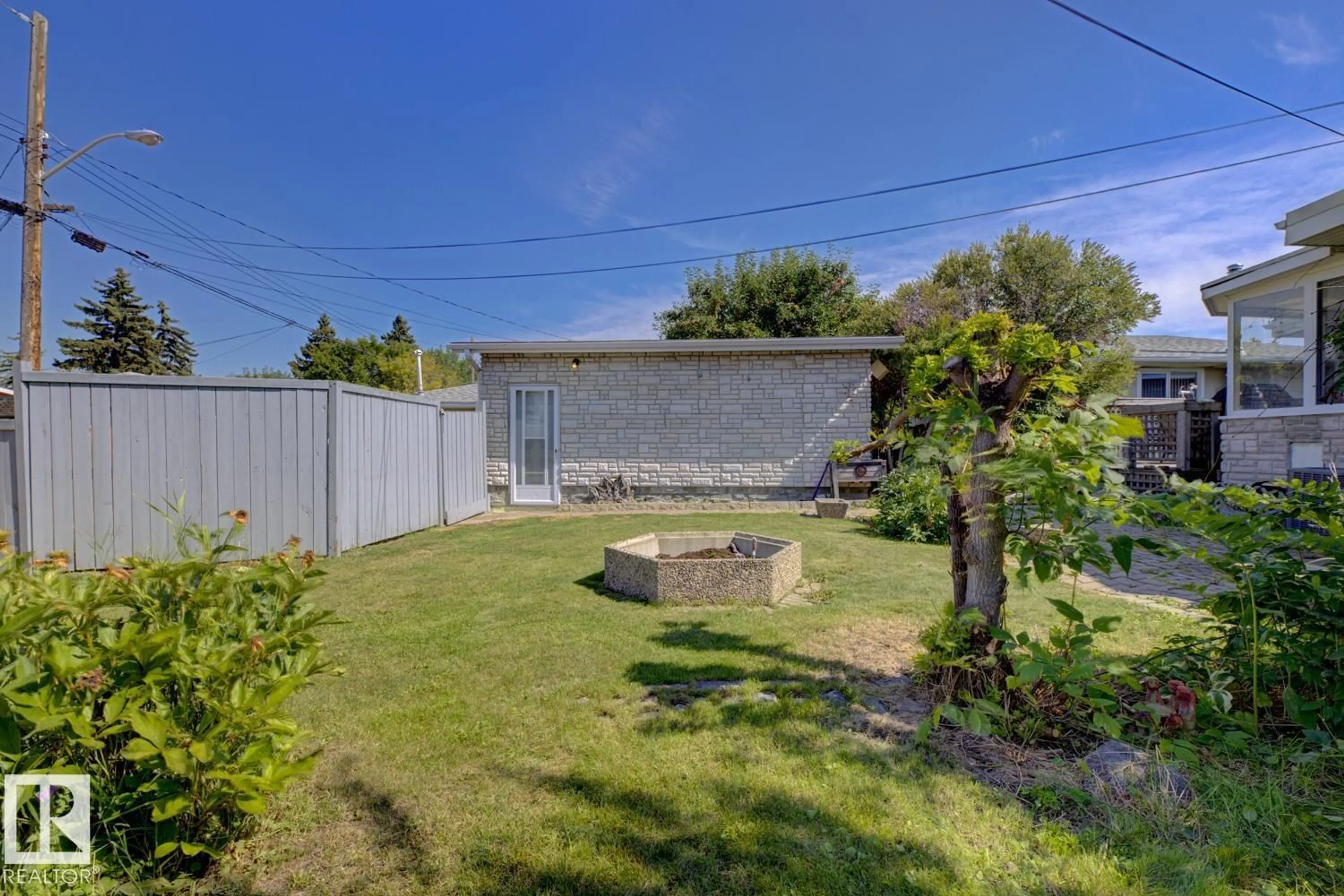 Unknown for 11712 136 AV, Edmonton Alberta T5E1X6