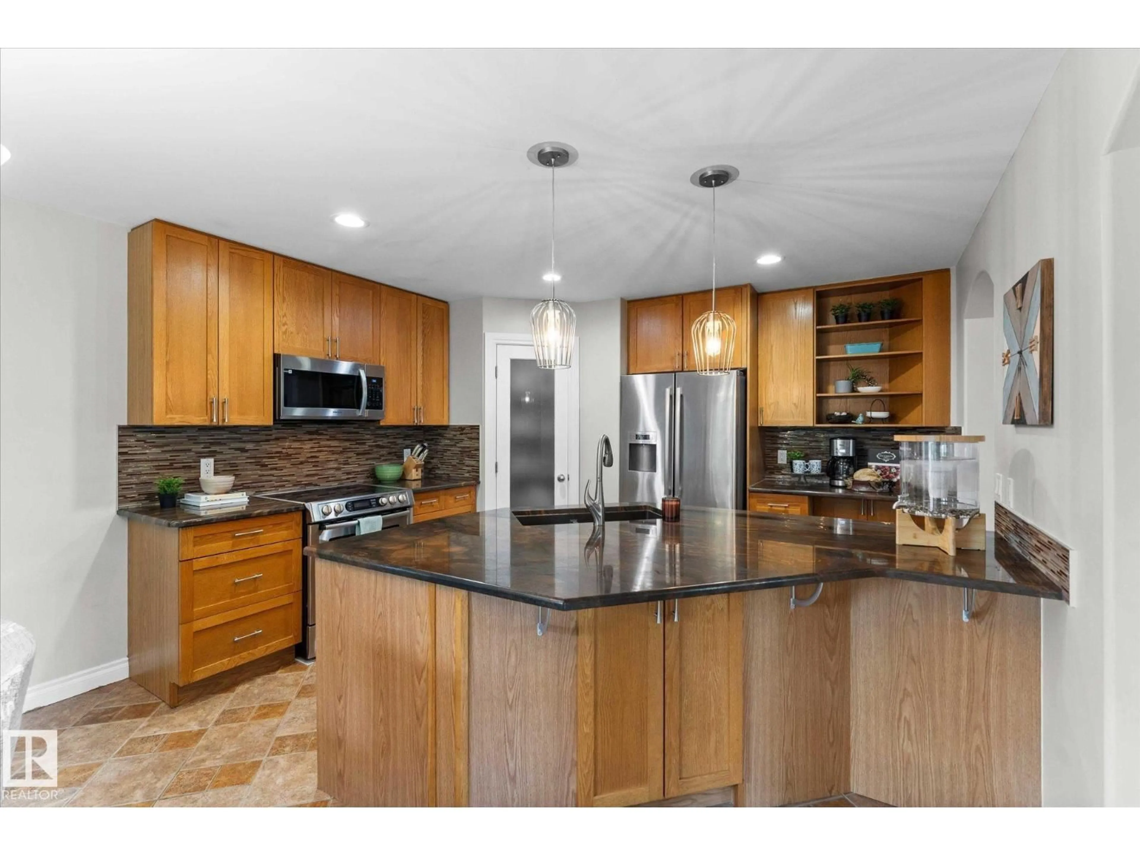 Open concept kitchen, ceramic/tile floor for 208 WESTERRA BV, Stony Plain Alberta T7Z2W9