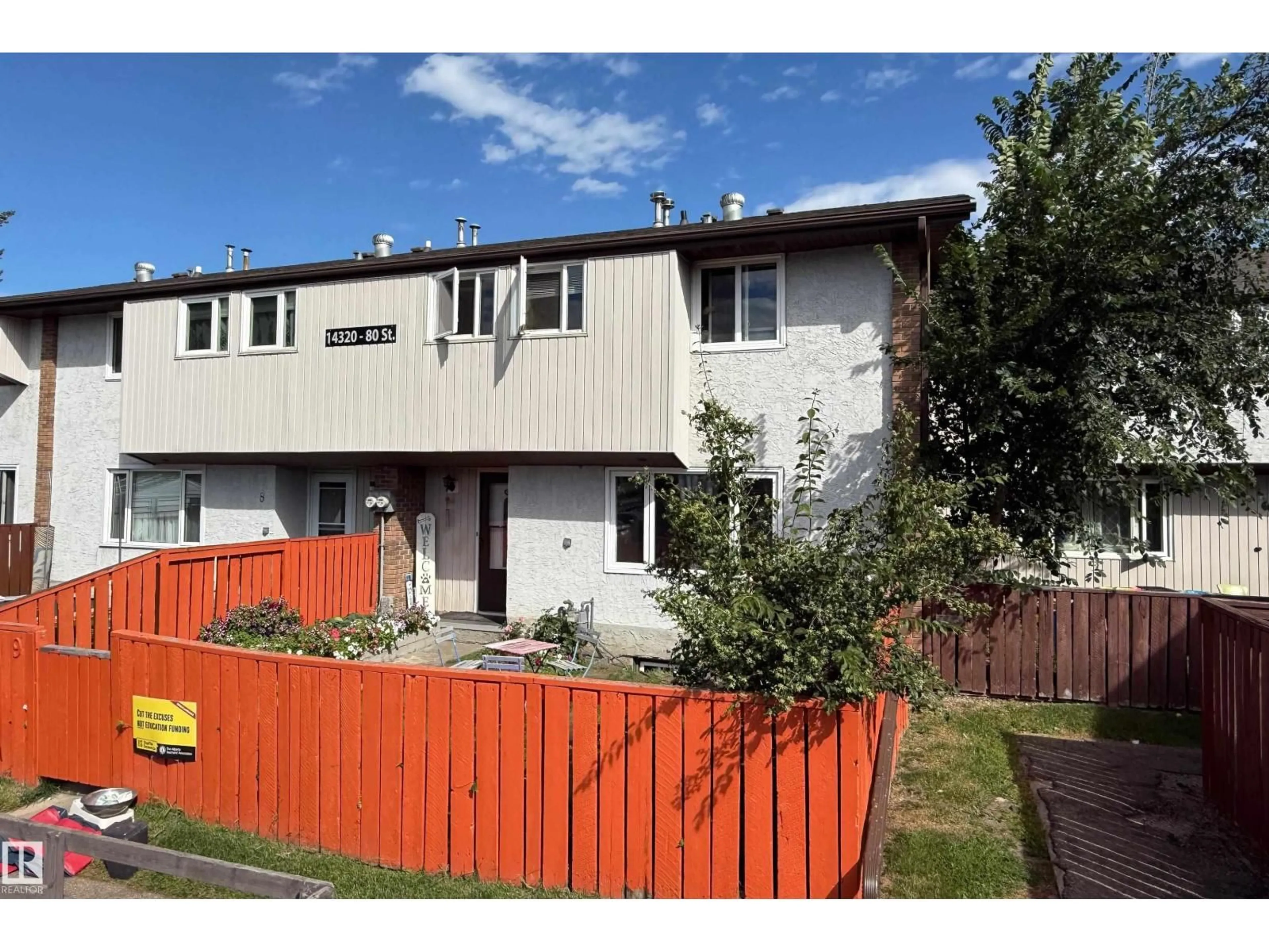 Unknown for 9 - 14320 80 ST, Edmonton Alberta T5C1L6