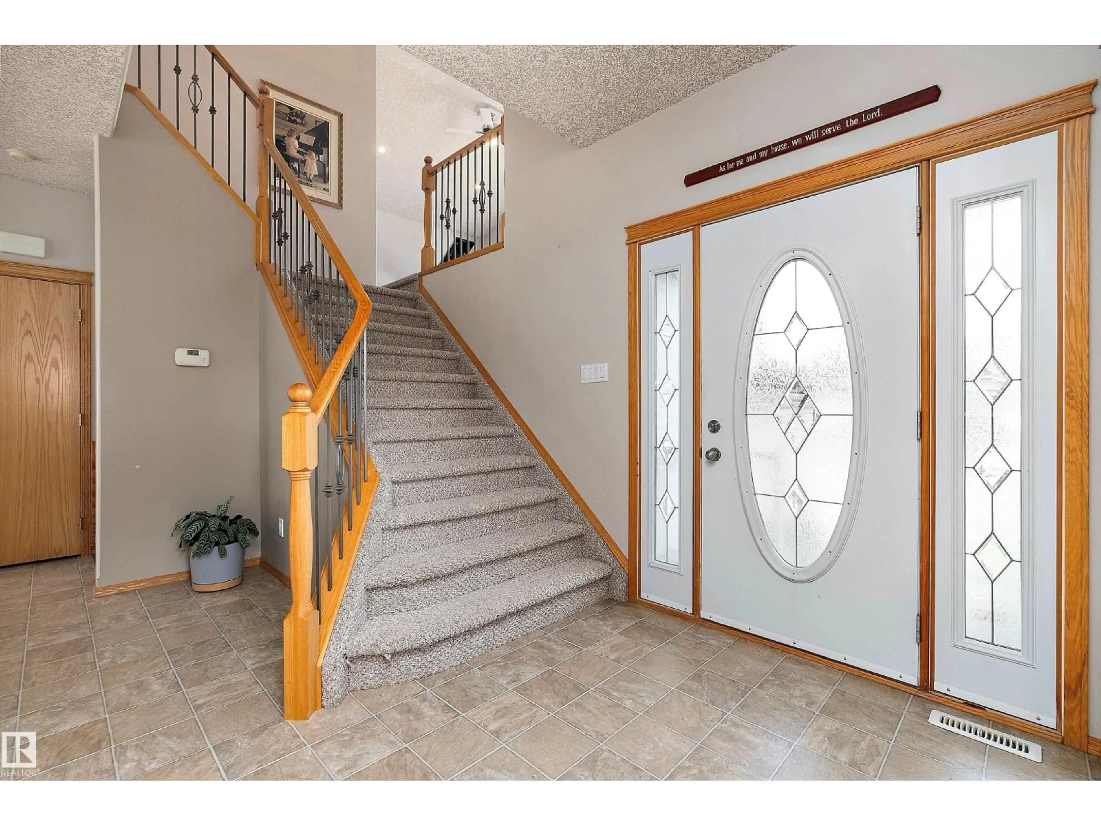Indoor entryway for 12 BIRCHWOOD CL, Leduc Alberta T9E8B5