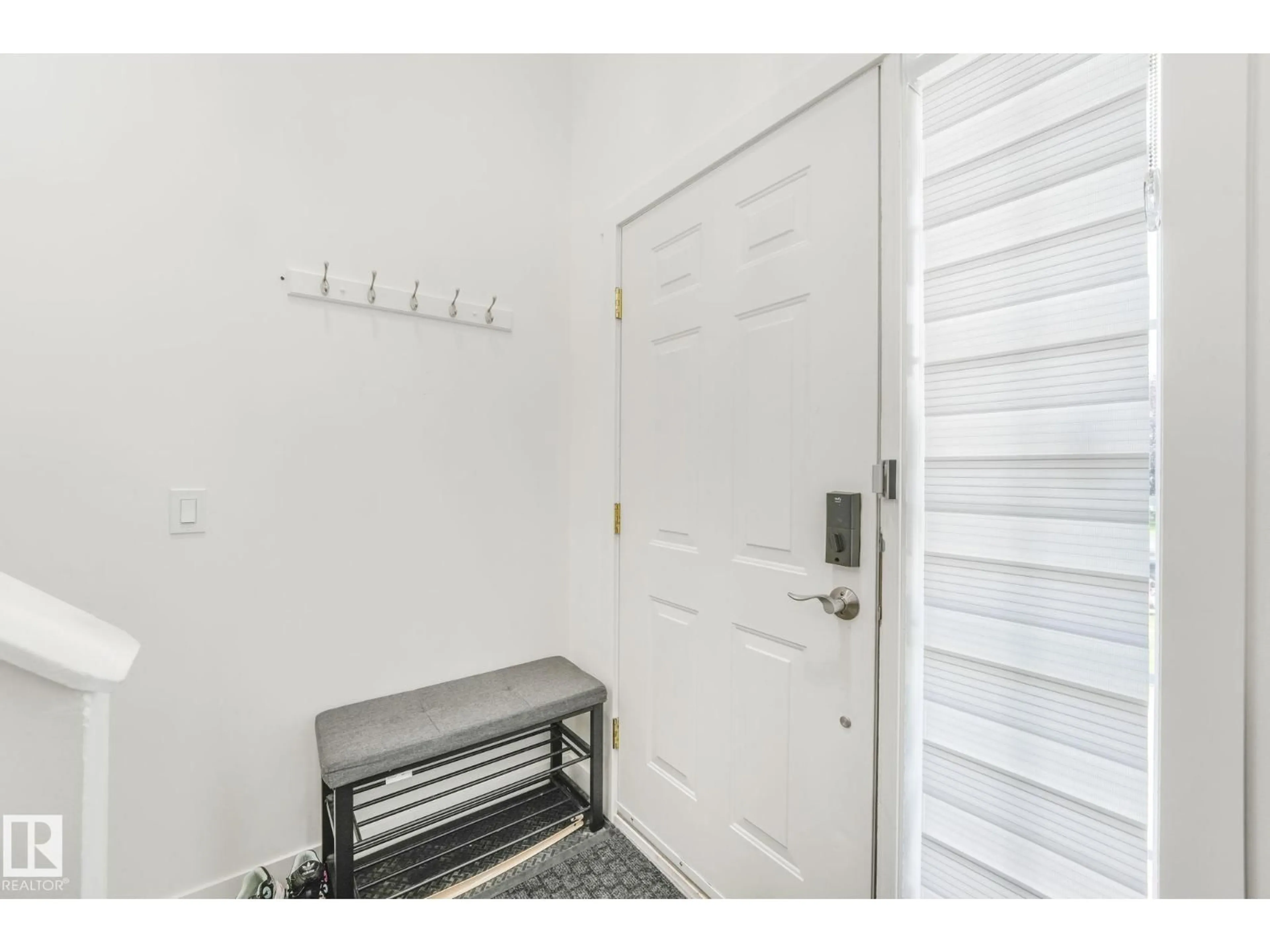 Indoor entryway for NW - 15051 132 ST, Edmonton Alberta T6V1K8