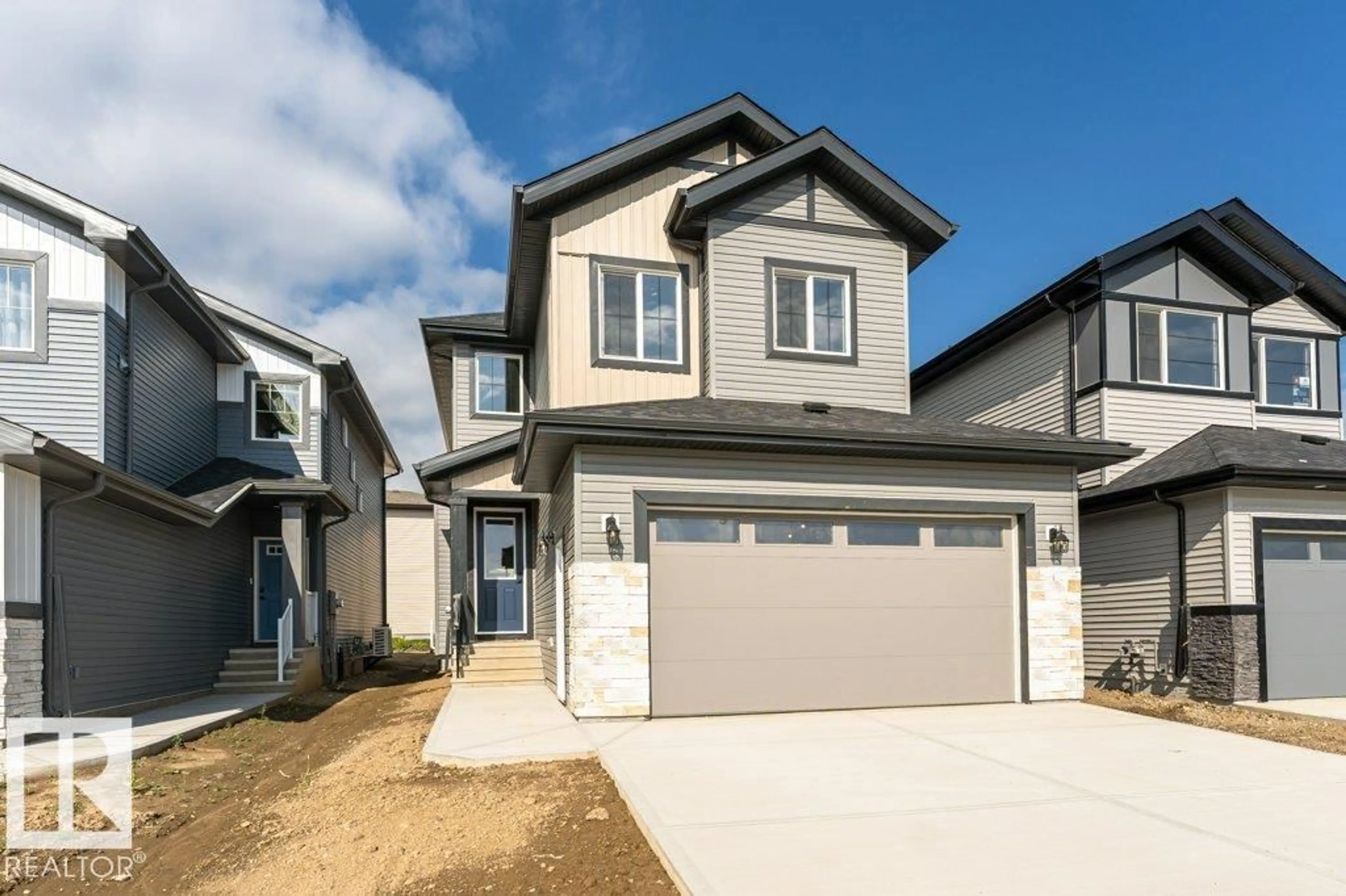 Home with vinyl exterior material, street for 5 PATRIOT WY, Spruce Grove Alberta T7X2W6