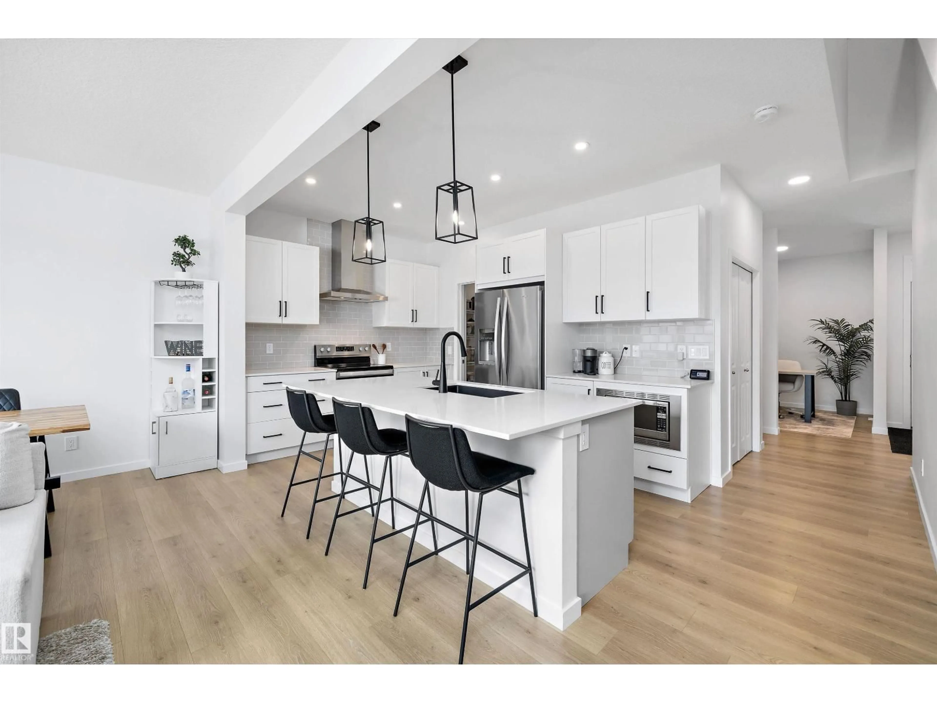 Open concept kitchen, unknown for 114 SEDUM WY, Sherwood Park Alberta T8H2X8