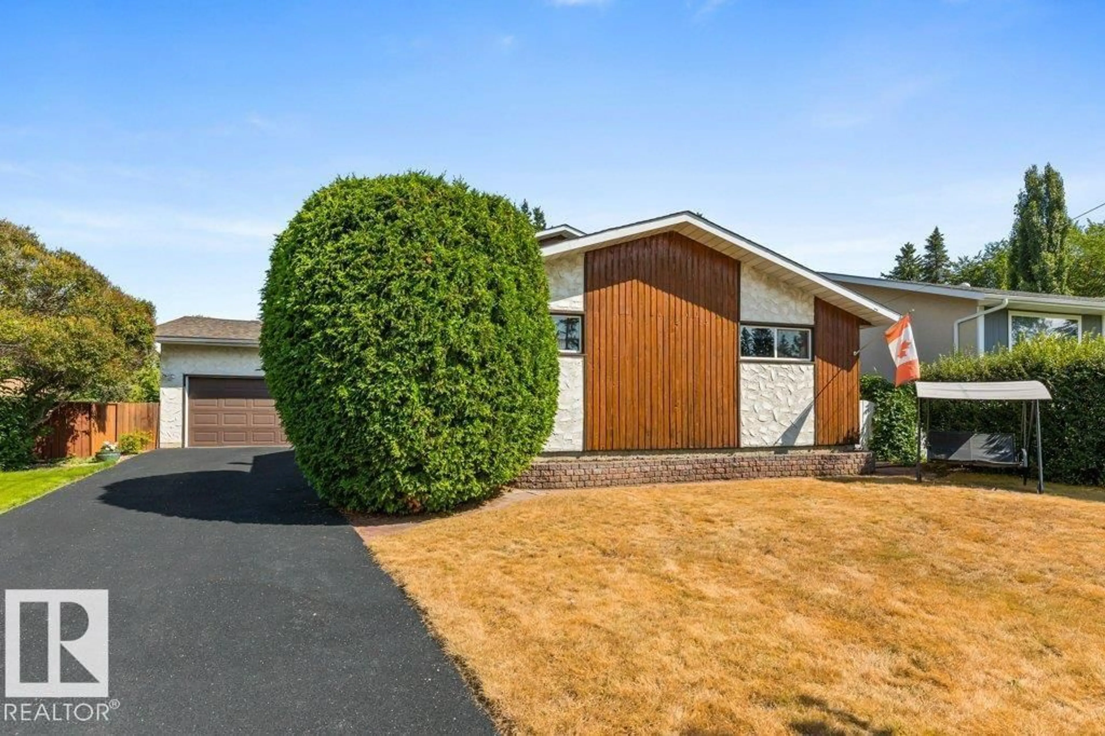 Home with vinyl exterior material, street for 12 FALLHAVEN PL, St. Albert Alberta T8N1V1