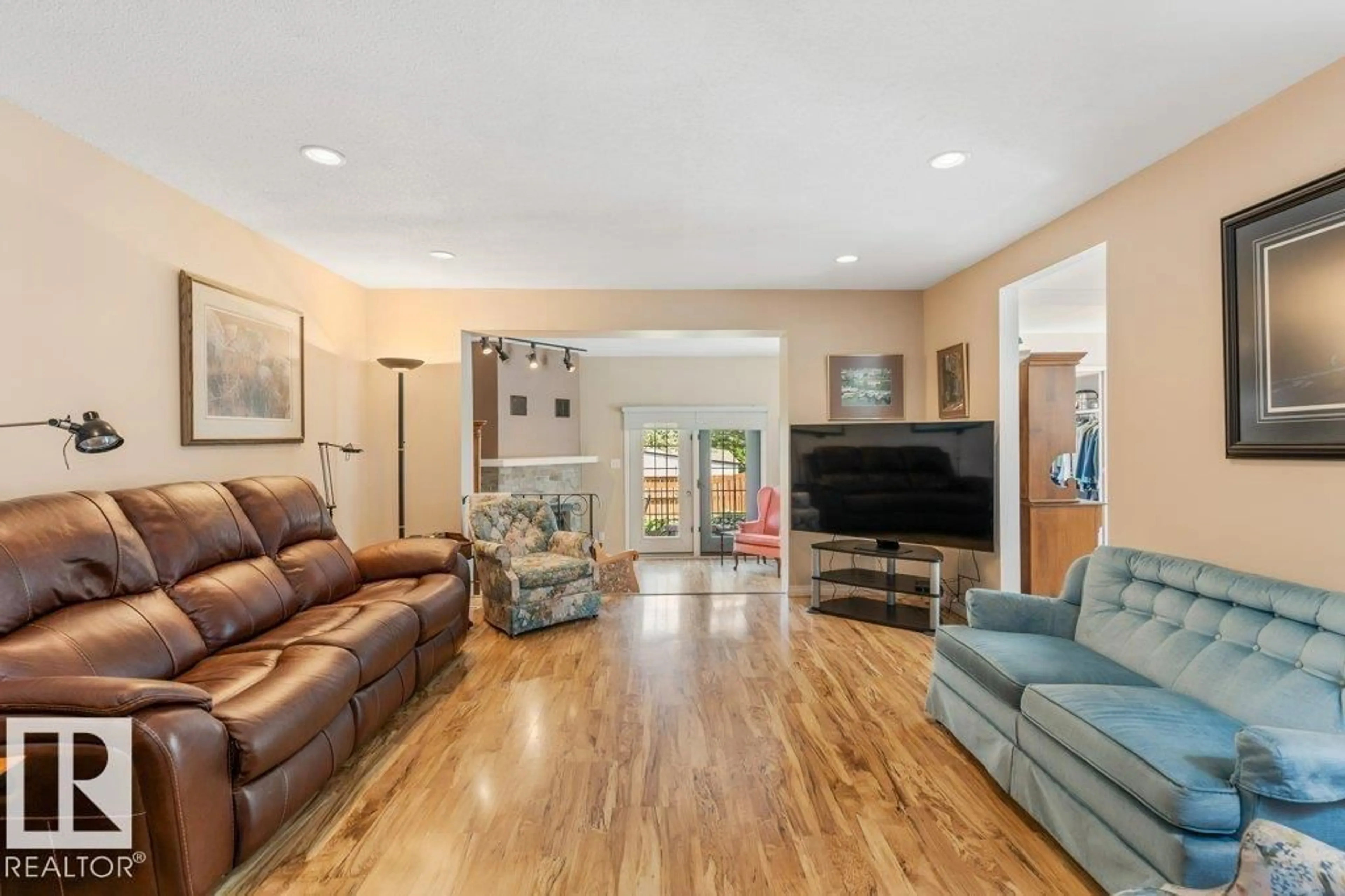 Living room with furniture, unknown for 12 FALLHAVEN PL, St. Albert Alberta T8N1V1
