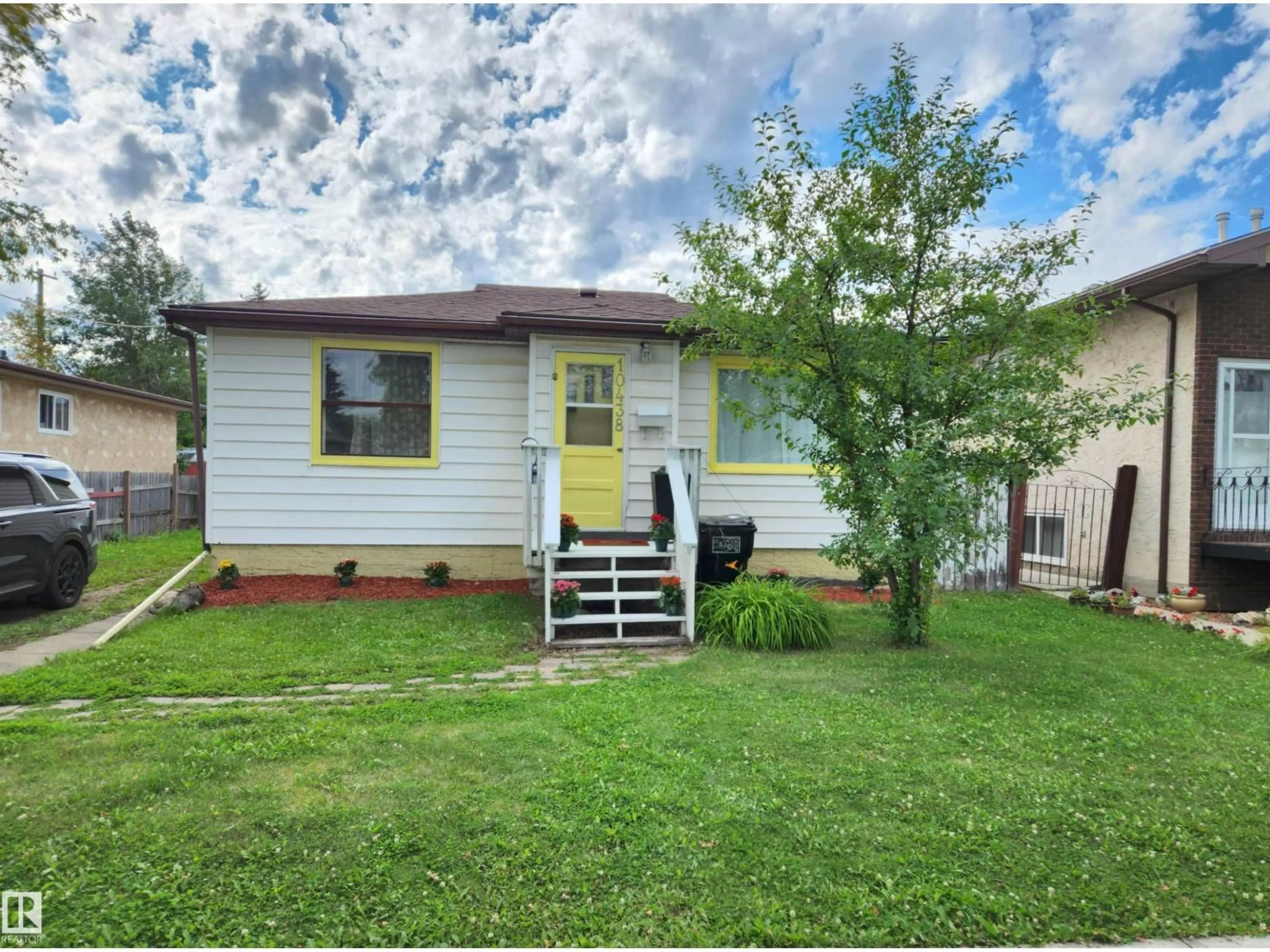 Unknown for 10438 155 ST, Edmonton Alberta T5P2M3