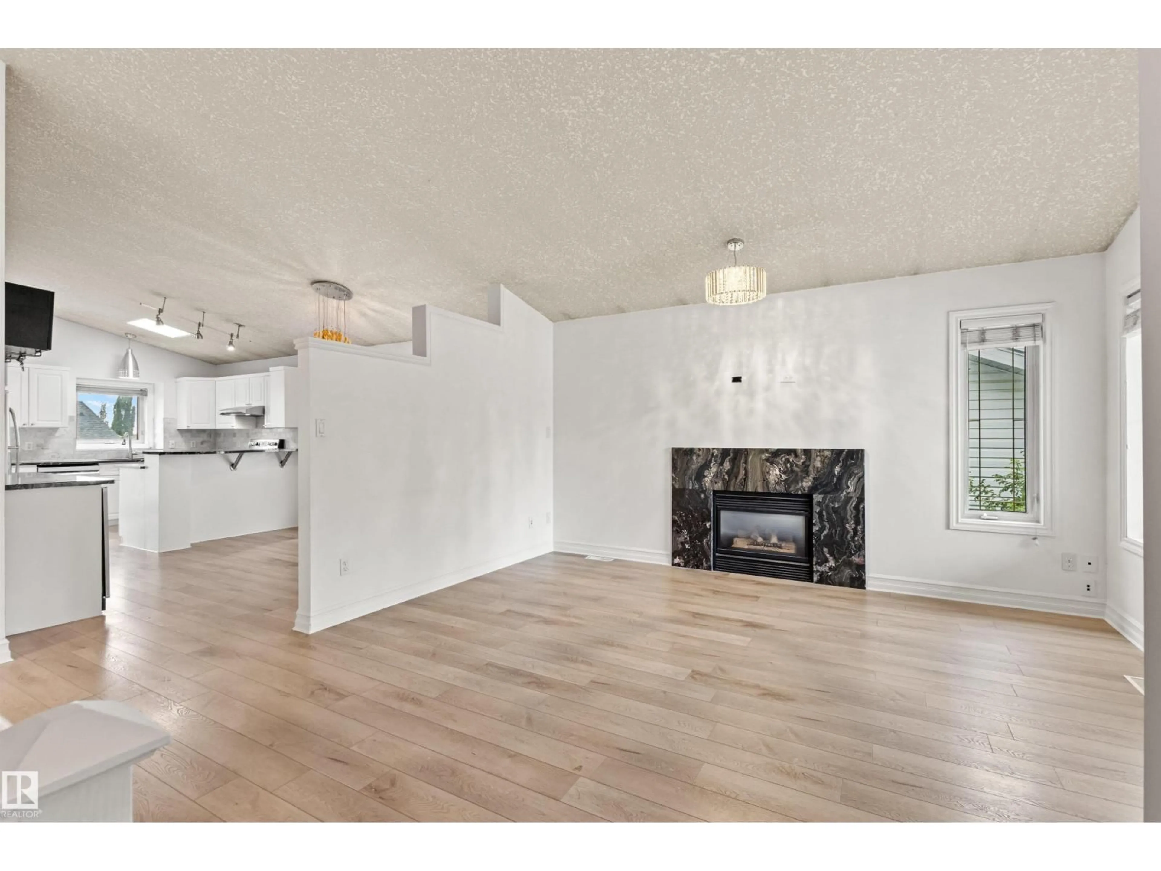 A pic of a room for 7 HAMPTON CR, St. Albert Alberta T8N6K8