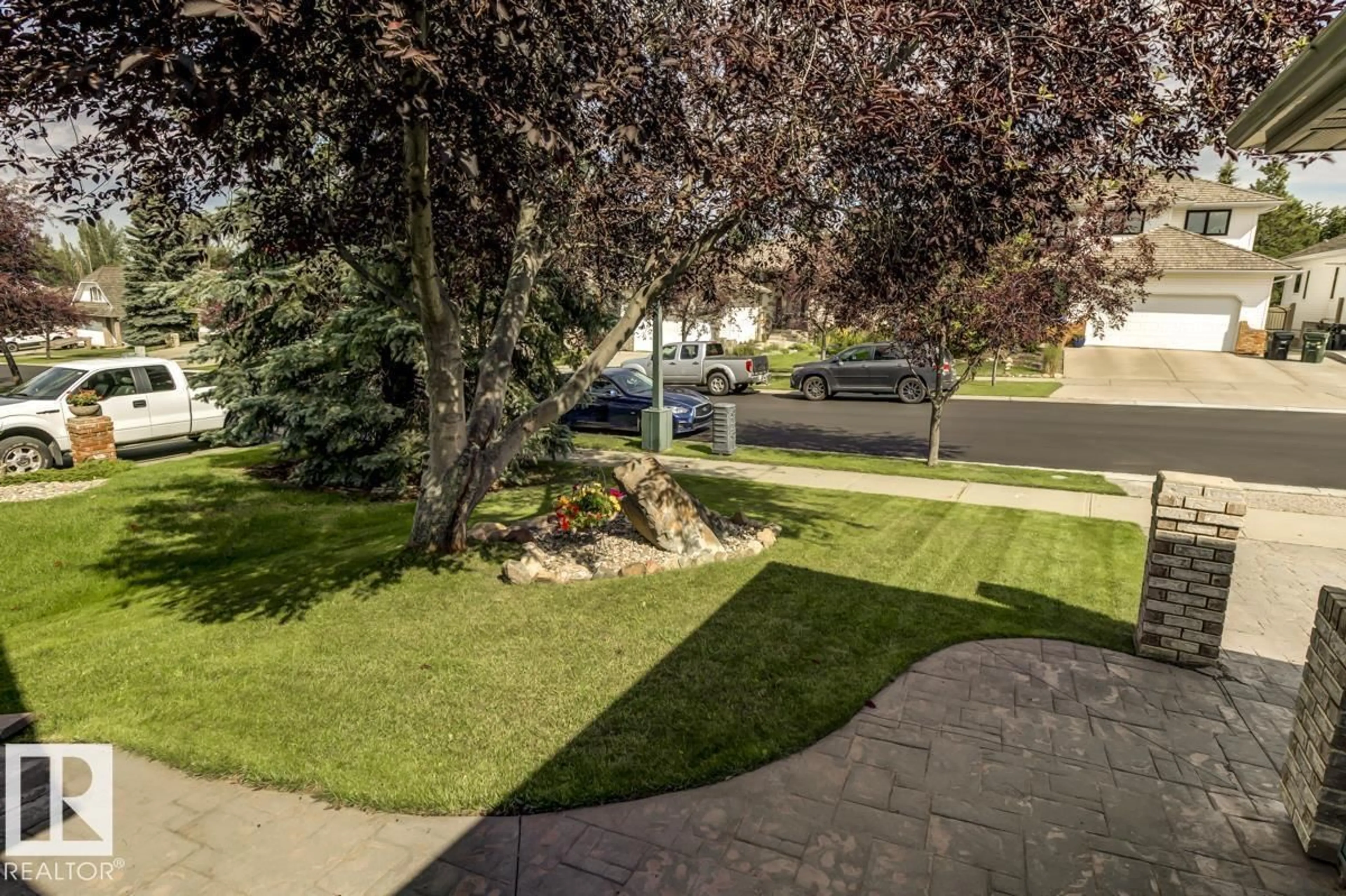 A pic from outside/outdoor area/front of a property/back of a property/a pic from drone, street for 8 REGAL WY, Sherwood Park Alberta T8A5N1