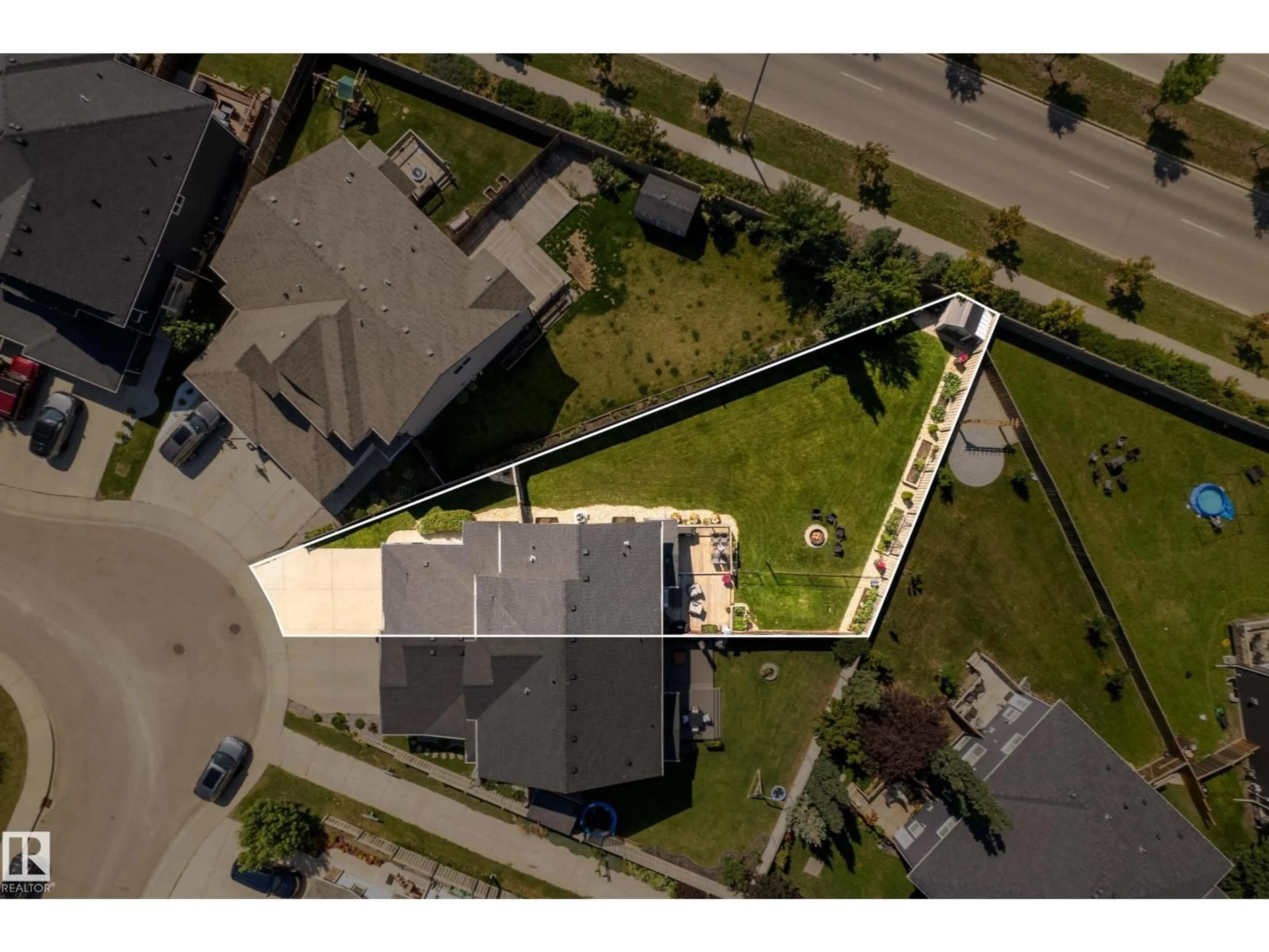 A pic from outside/outdoor area/front of a property/back of a property/a pic from drone, street for SW - 1228 176 ST, Edmonton Alberta T6W2J8