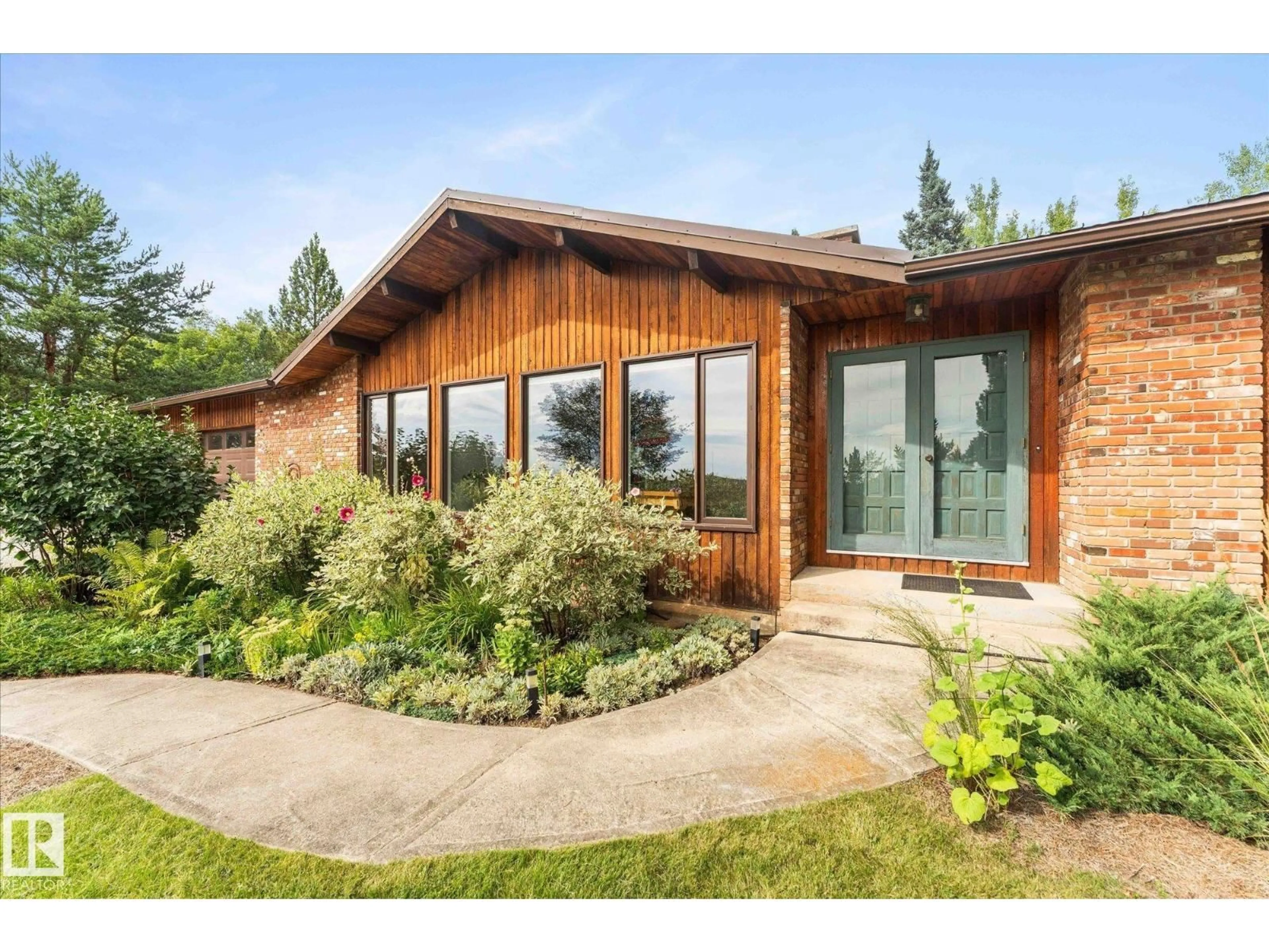 Home with brick exterior material, unknown for 13 53333 RGE ROAD 20, Rural Parkland County Alberta T7Y0C4