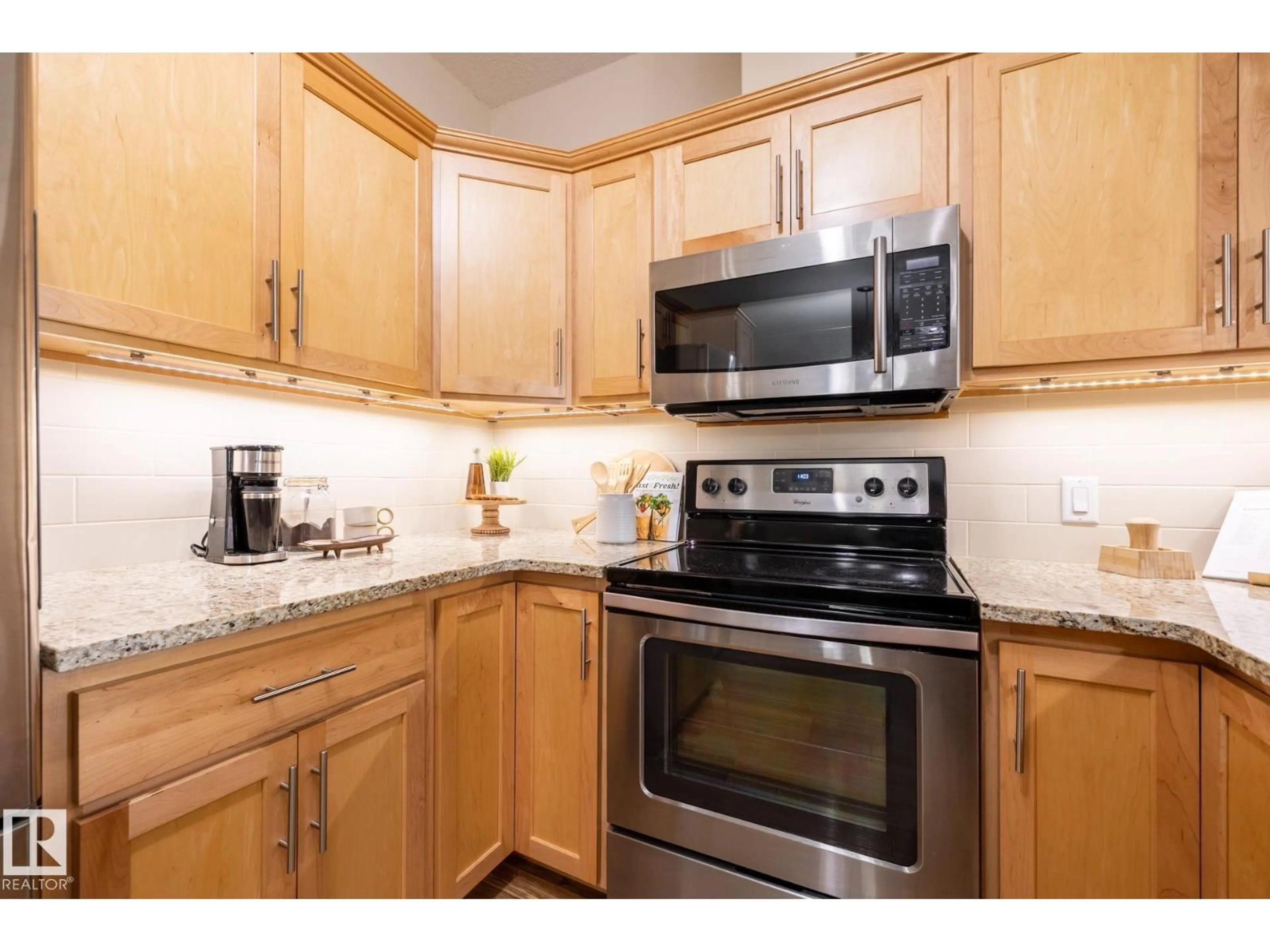 Standard kitchen, unknown for 214 - 304 AMBLESIDE LINK LI, Edmonton Alberta T6W0V2