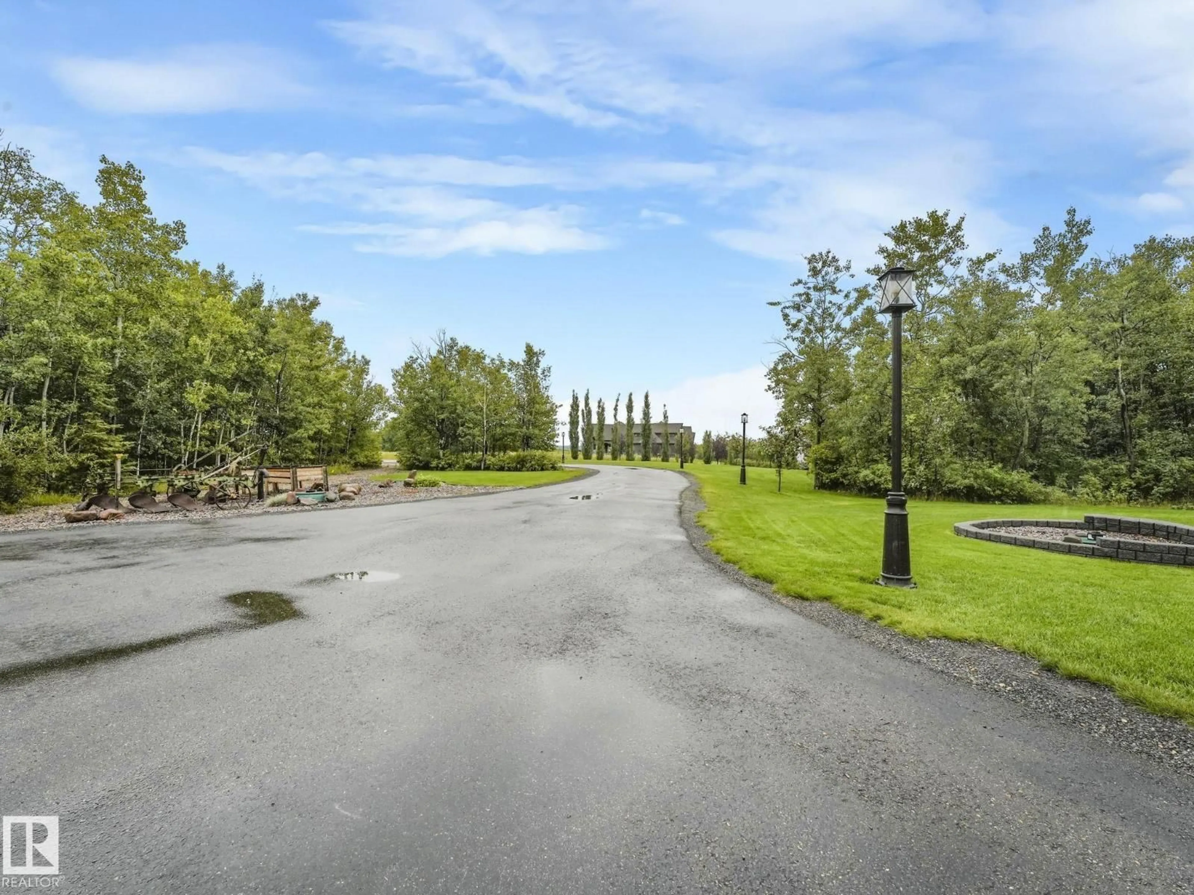 Unknown for 1040 RGE ROAD 240 A, Rural Leduc County Alberta T4X0W1