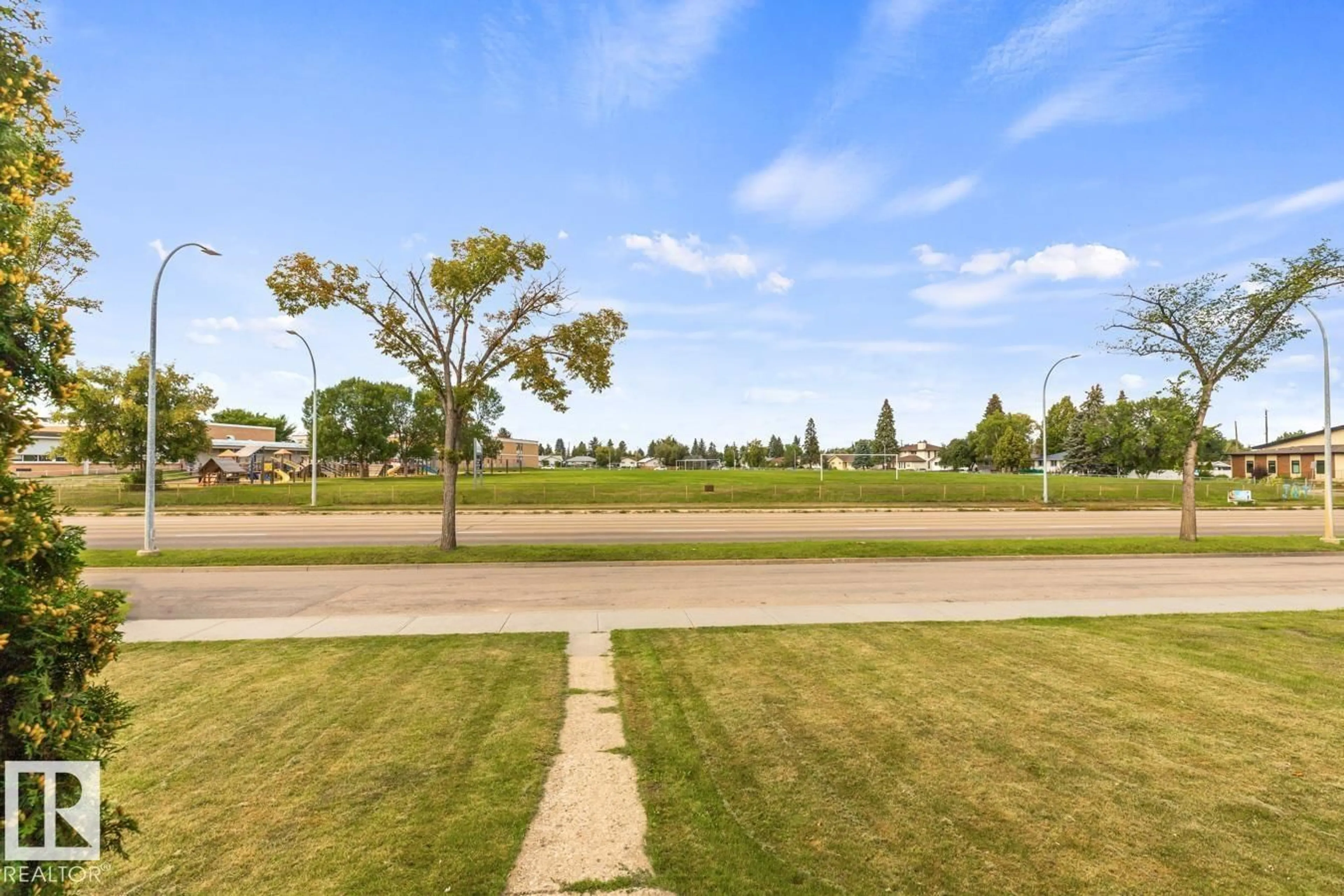 A pic from outside/outdoor area/front of a property/back of a property/a pic from drone, water/lake/river/ocean view for 5403 106 AV, Edmonton Alberta T6A1G1