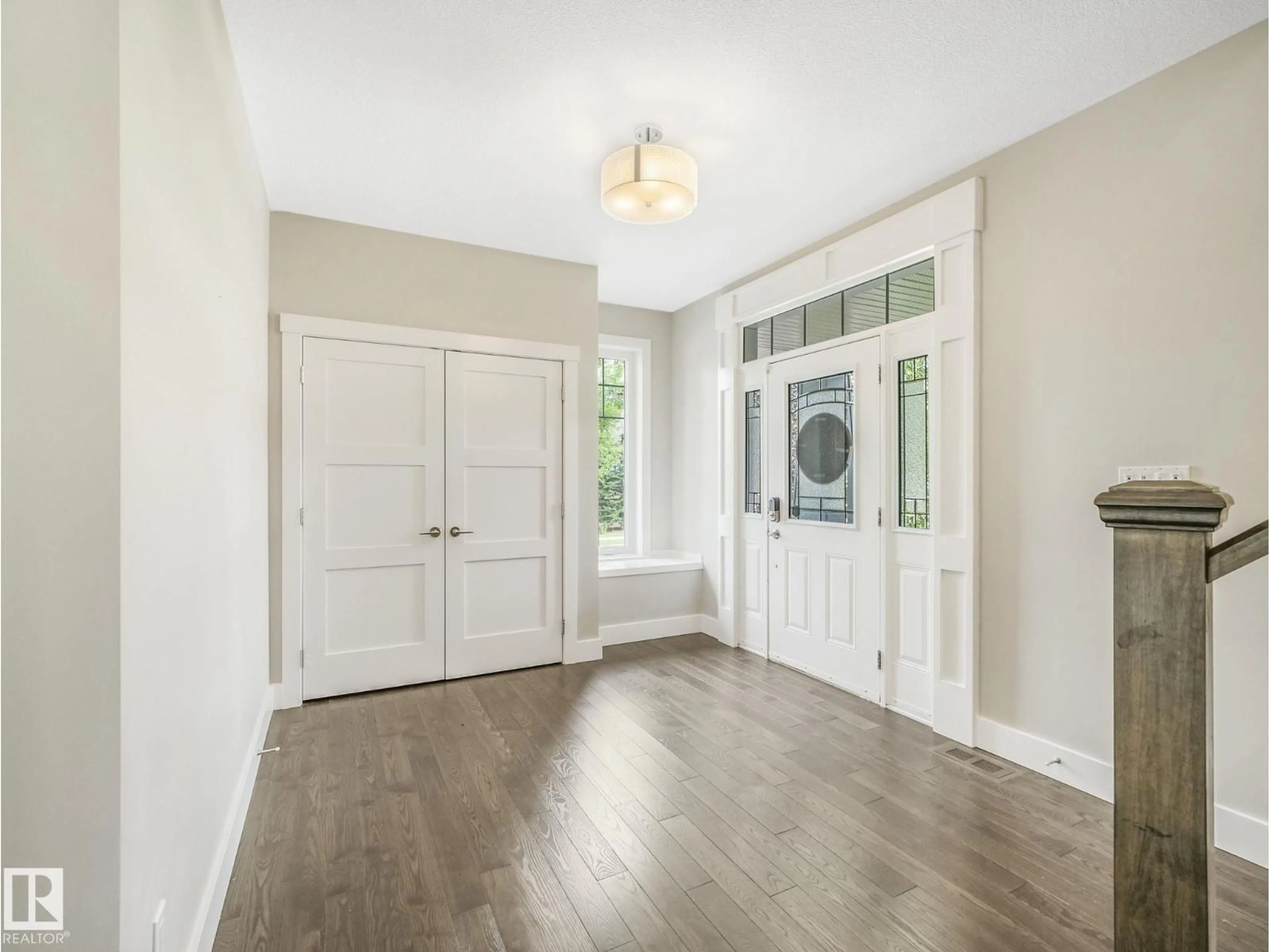 Indoor entryway for 2554 CAMERON RAVINE LD, Edmonton Alberta T6M0L2