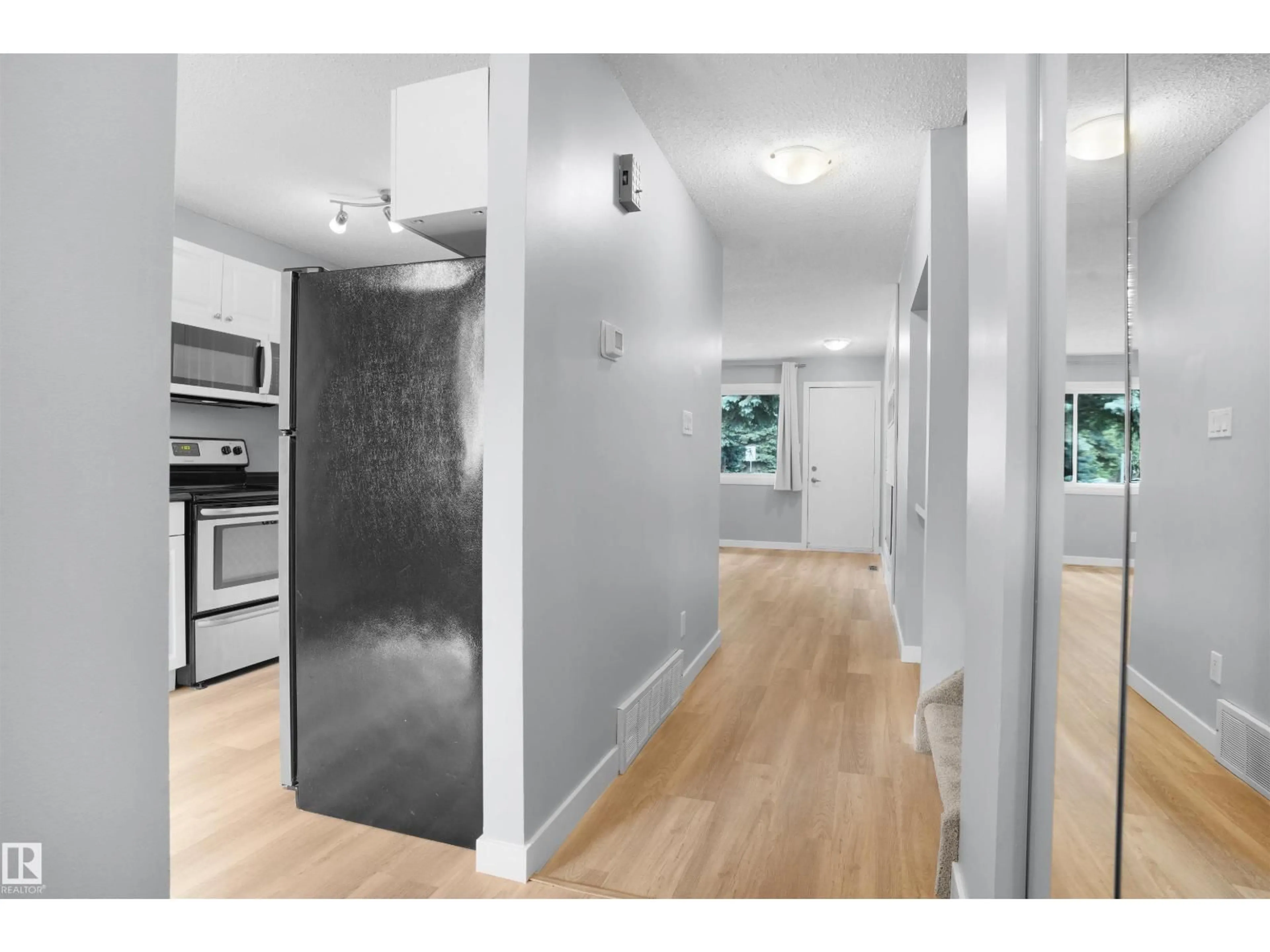 Unknown for NW - 1147 62 ST, Edmonton Alberta T6L2H7