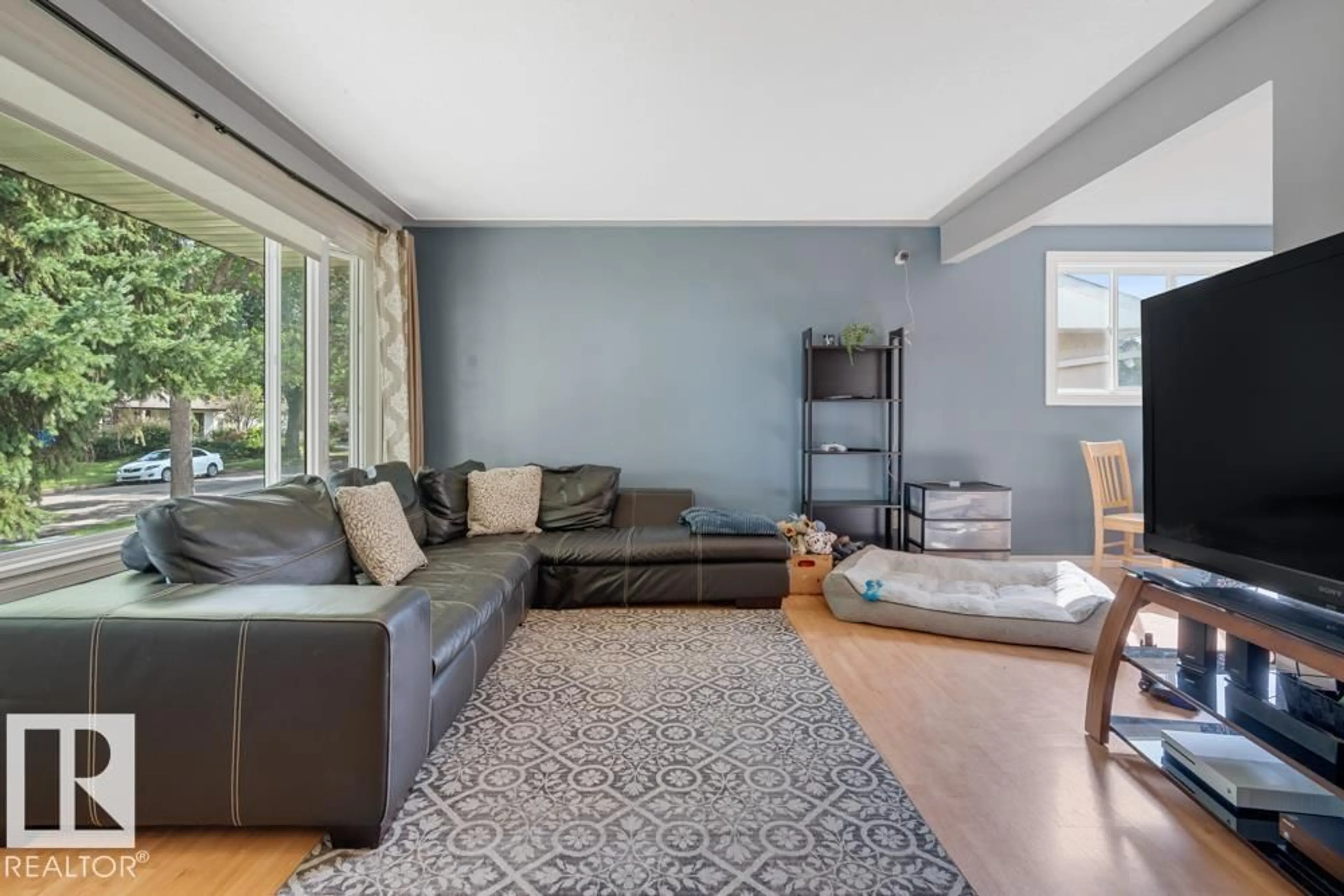 Living room with furniture, unknown for 12026 38 ST NW, Edmonton Alberta T5W2H8