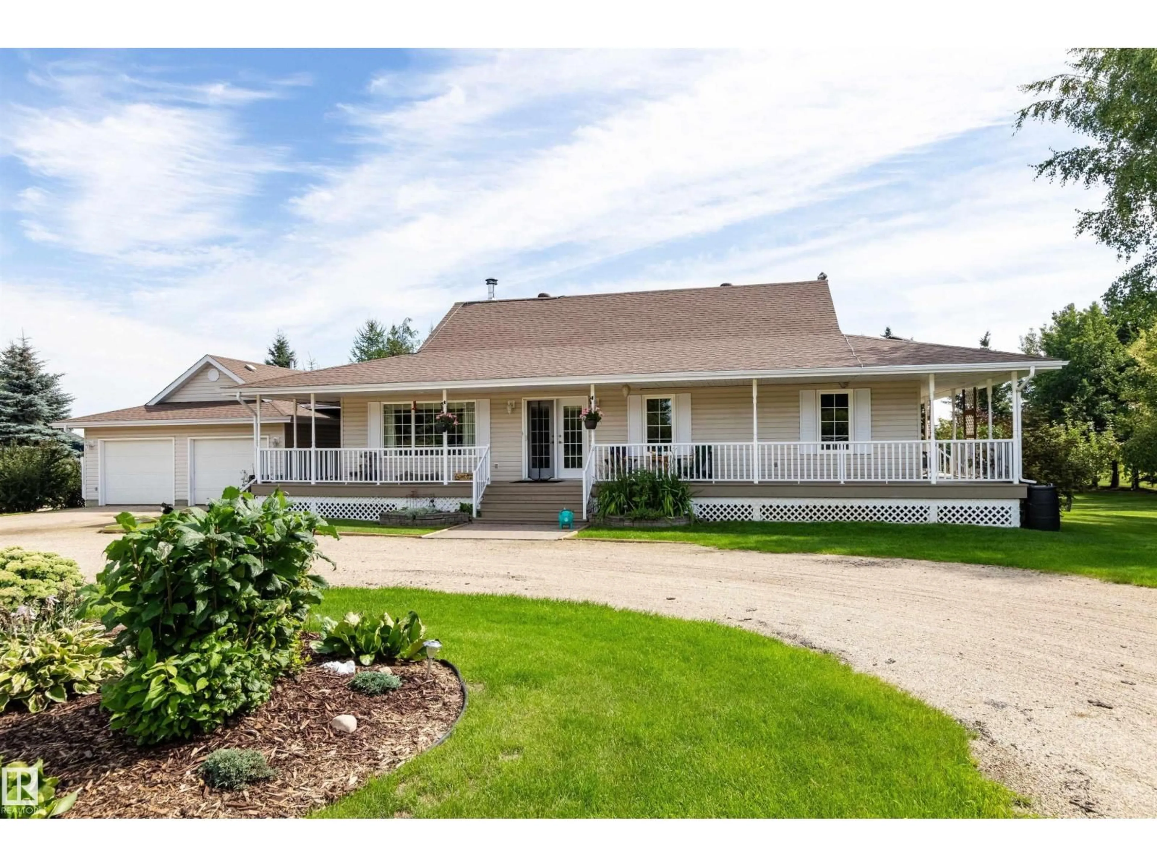 Home with vinyl exterior material, street for 10 - 2311 TWP ROAD 530, Rural Parkland County Alberta T7Y3M8