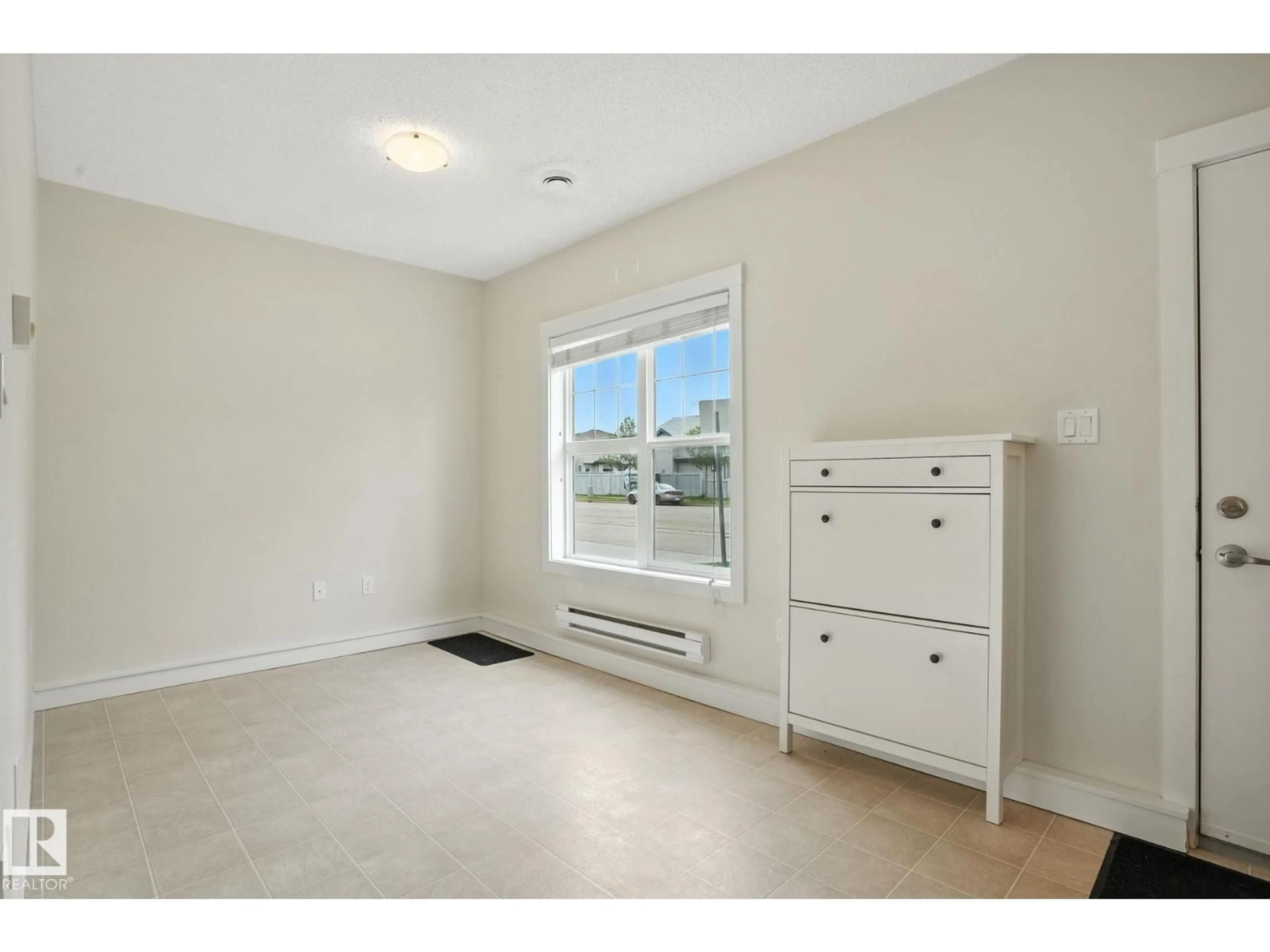 A pic of a room for 8315 180 AV, Edmonton Alberta T5Z0J2