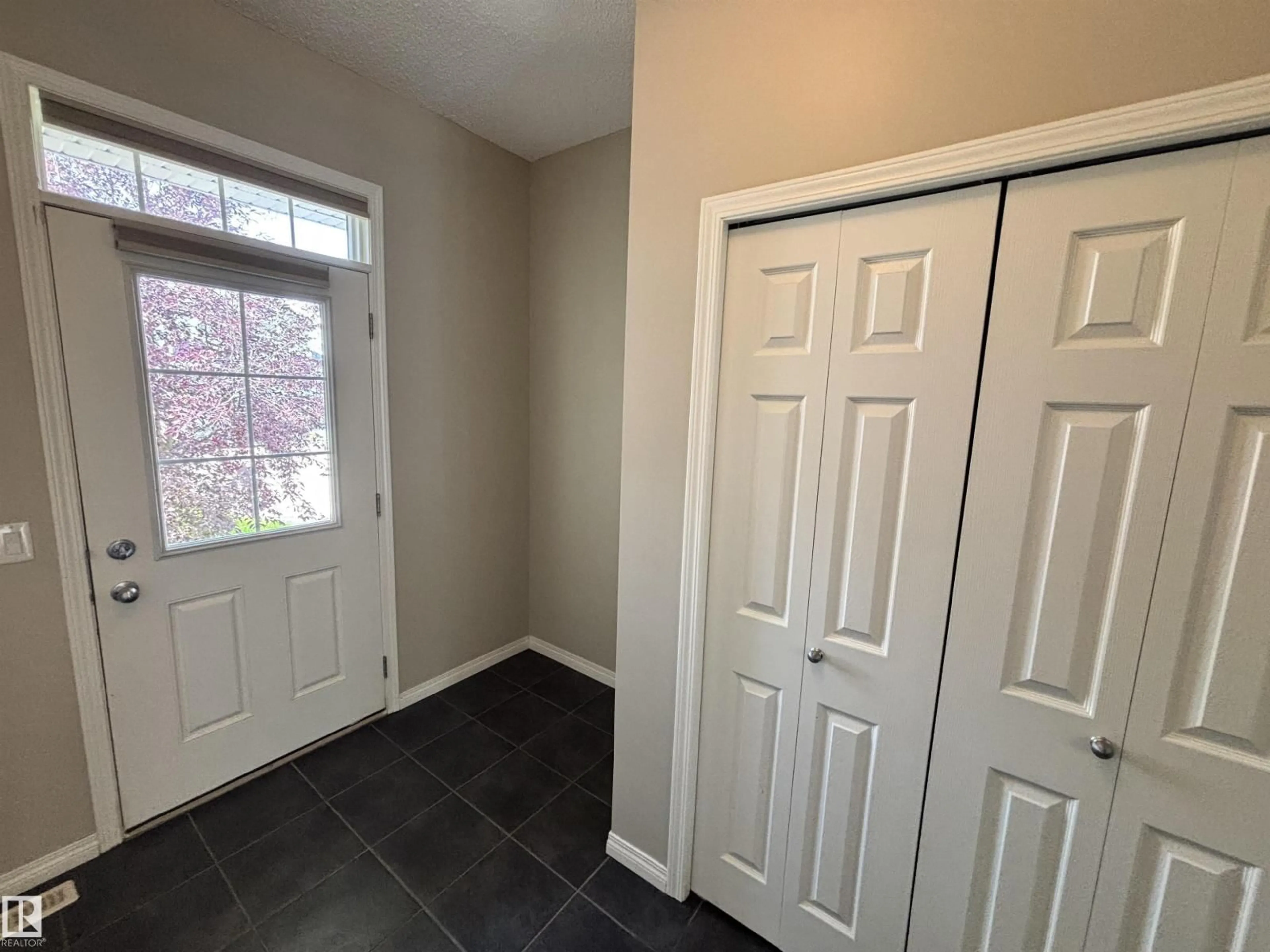 Unknown for 2317 76 ST, Edmonton Alberta T6X1S6