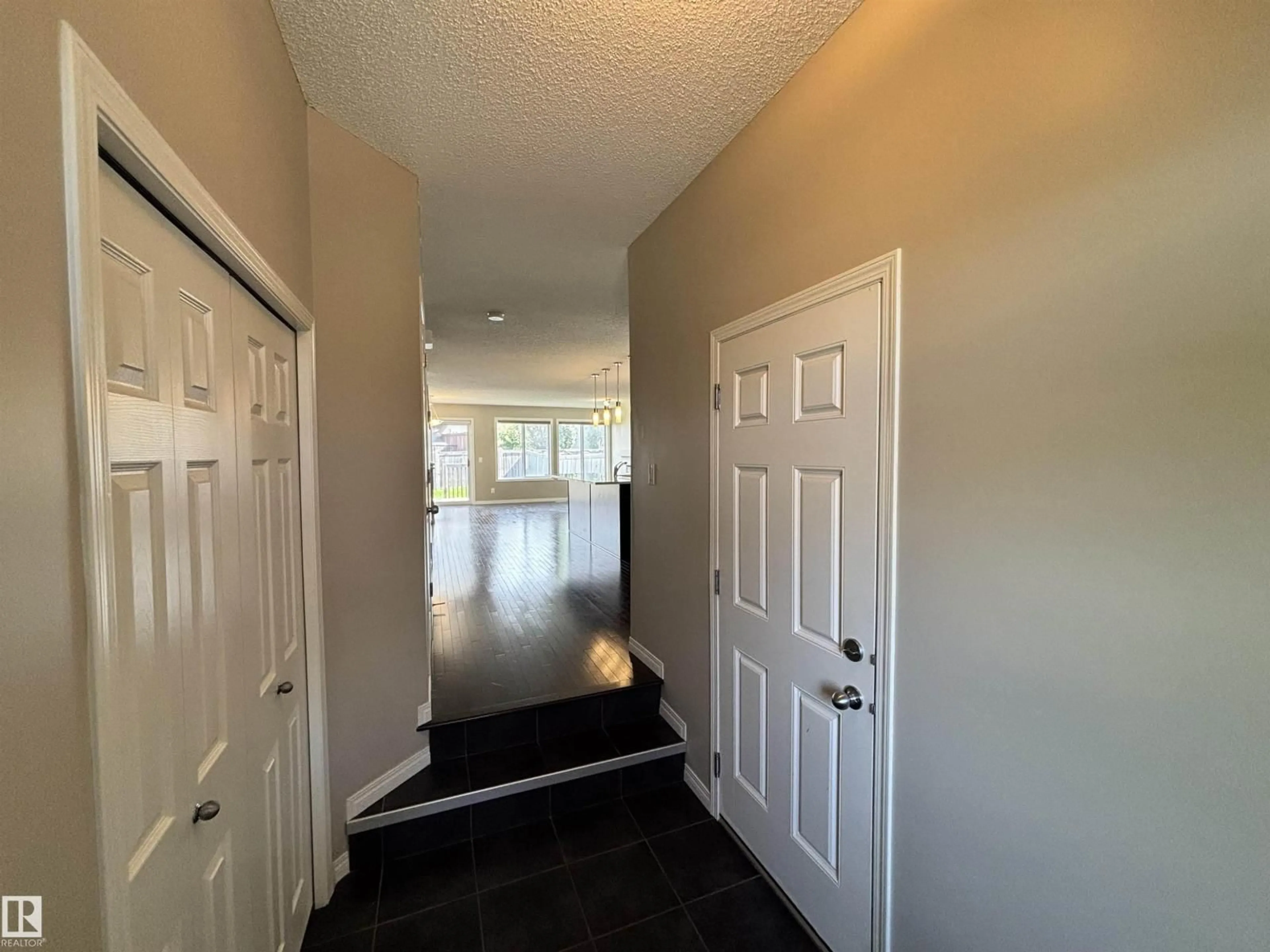 Indoor entryway for 2317 76 ST, Edmonton Alberta T6X1S6