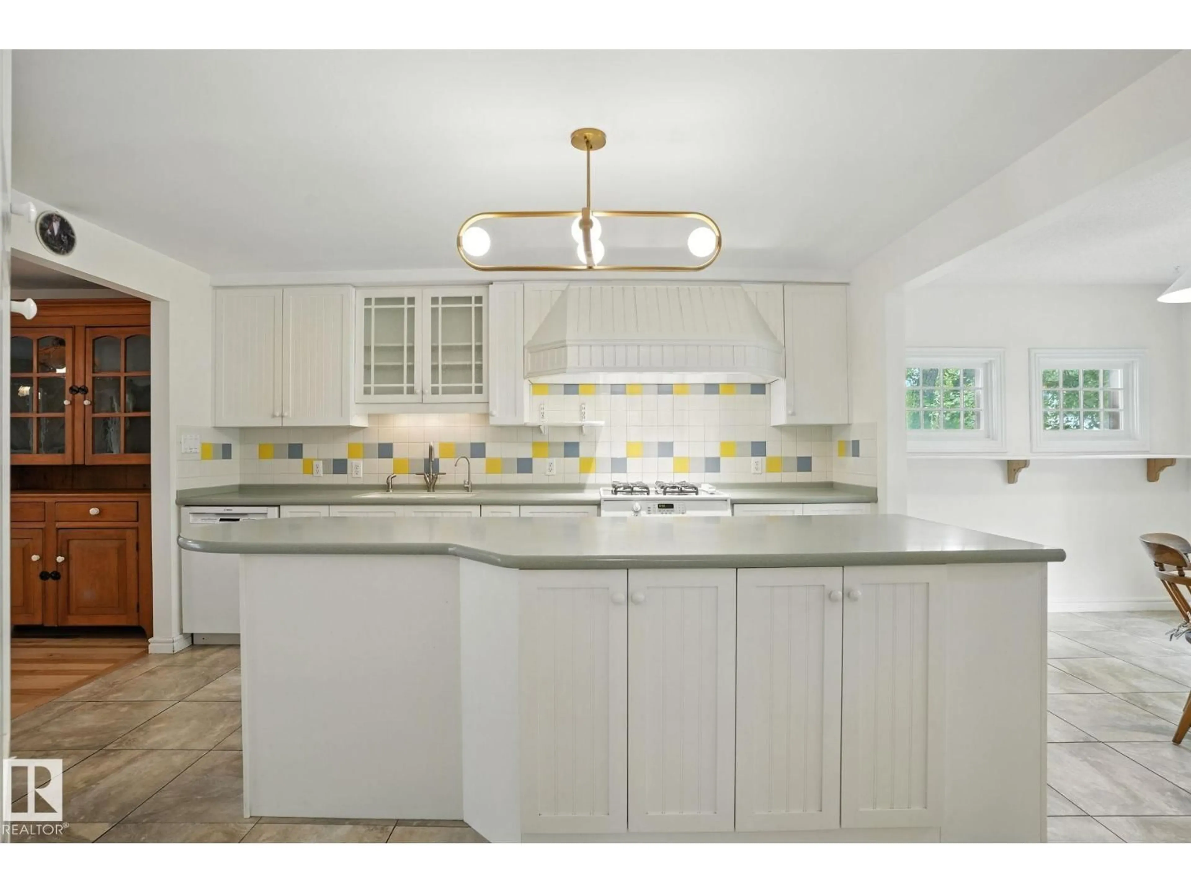 Unknown for NW - 10416 126 ST, Edmonton Alberta T5T5N3