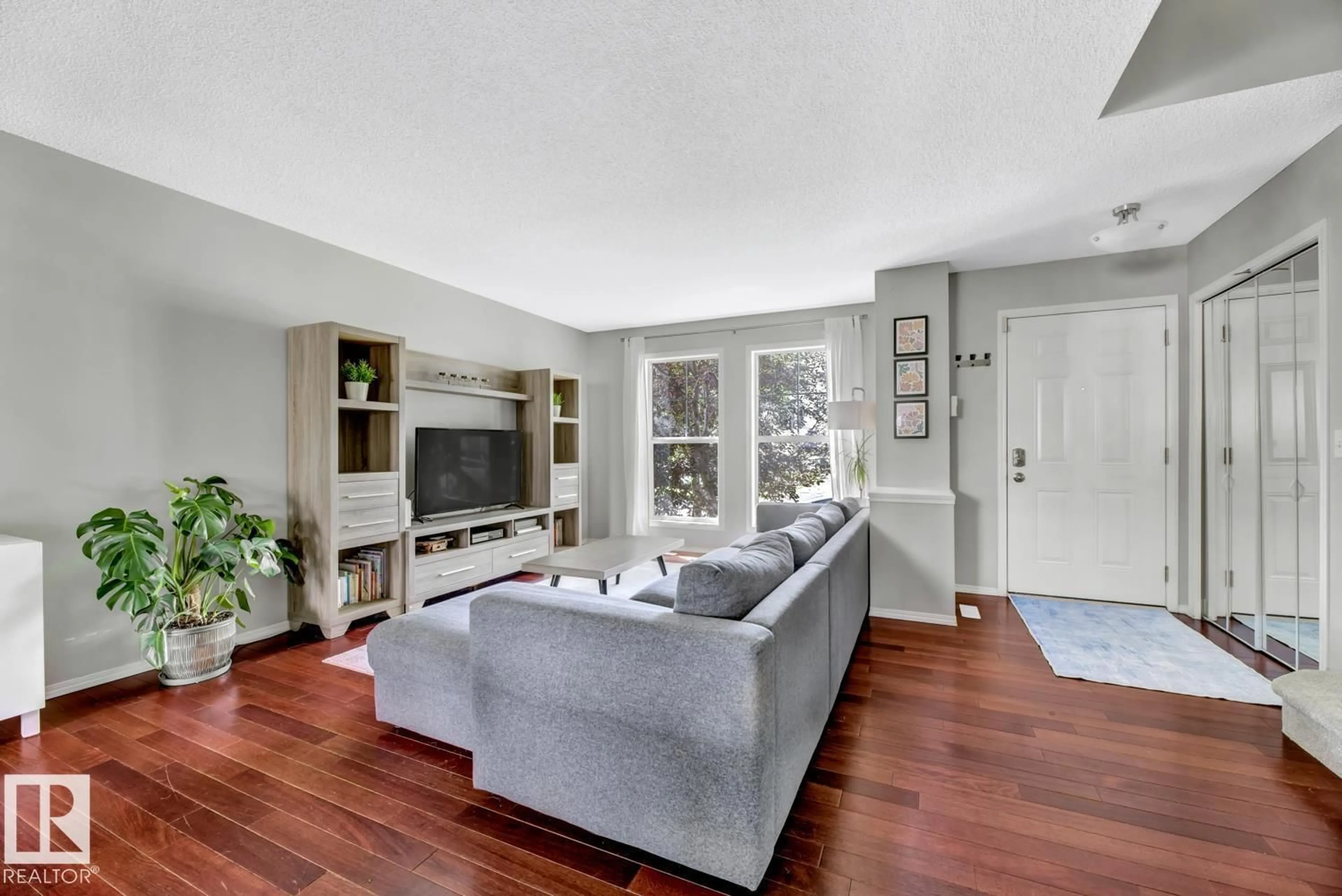 Living room with furniture, unknown for 6036 SOUTH TERWILLEGAR BV, Edmonton Alberta T6R0K6