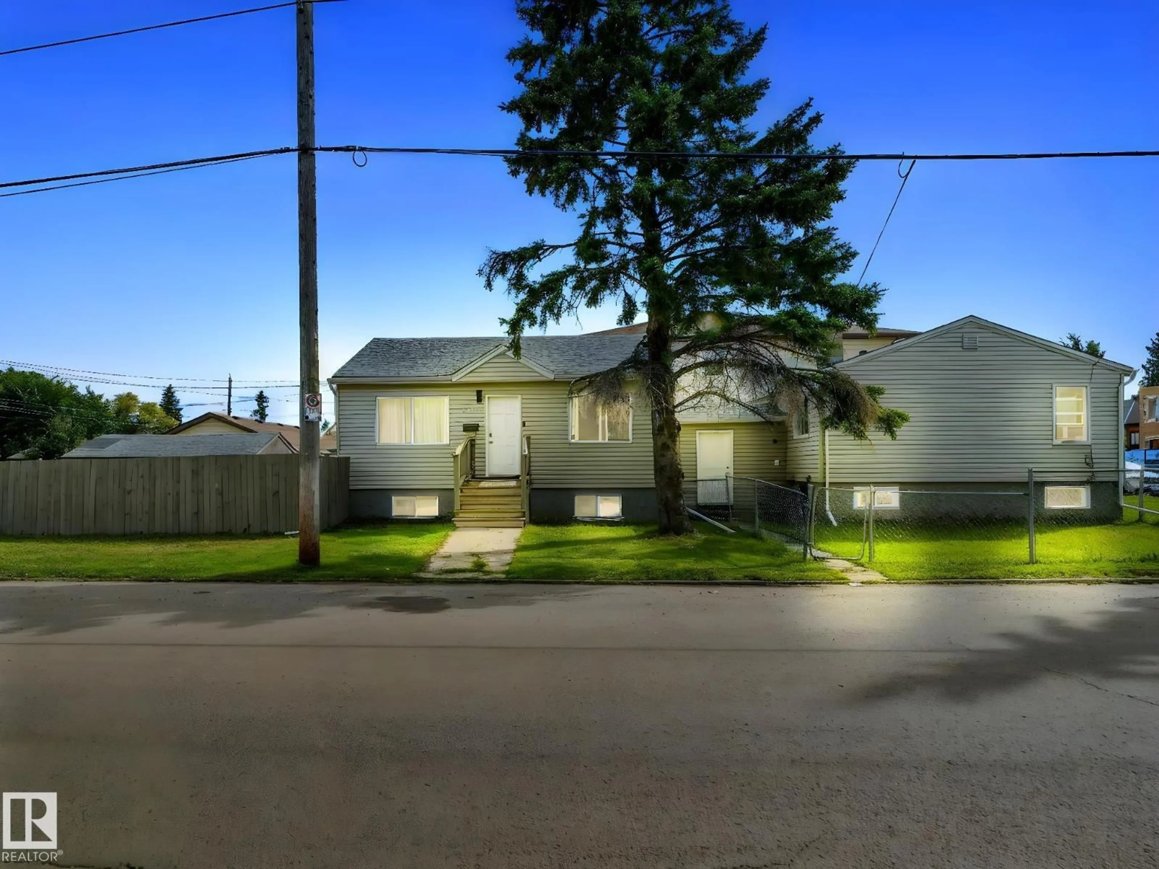 Unknown for 10345 159 ST, Edmonton Alberta T5P3A5