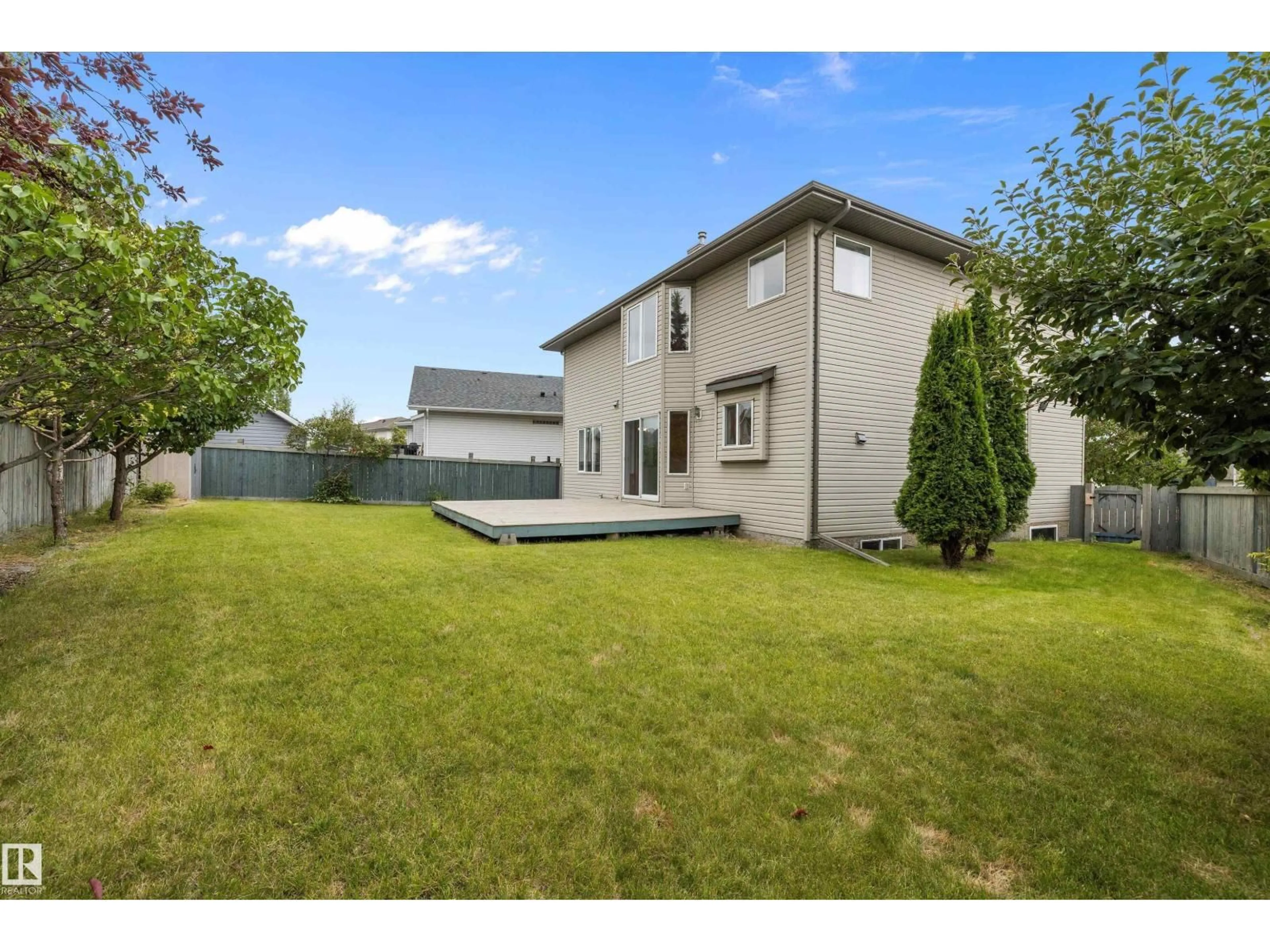 A pic from outside/outdoor area/front of a property/back of a property/a pic from drone, street for NW - 16227 84 ST, Edmonton Alberta T5Z3N8