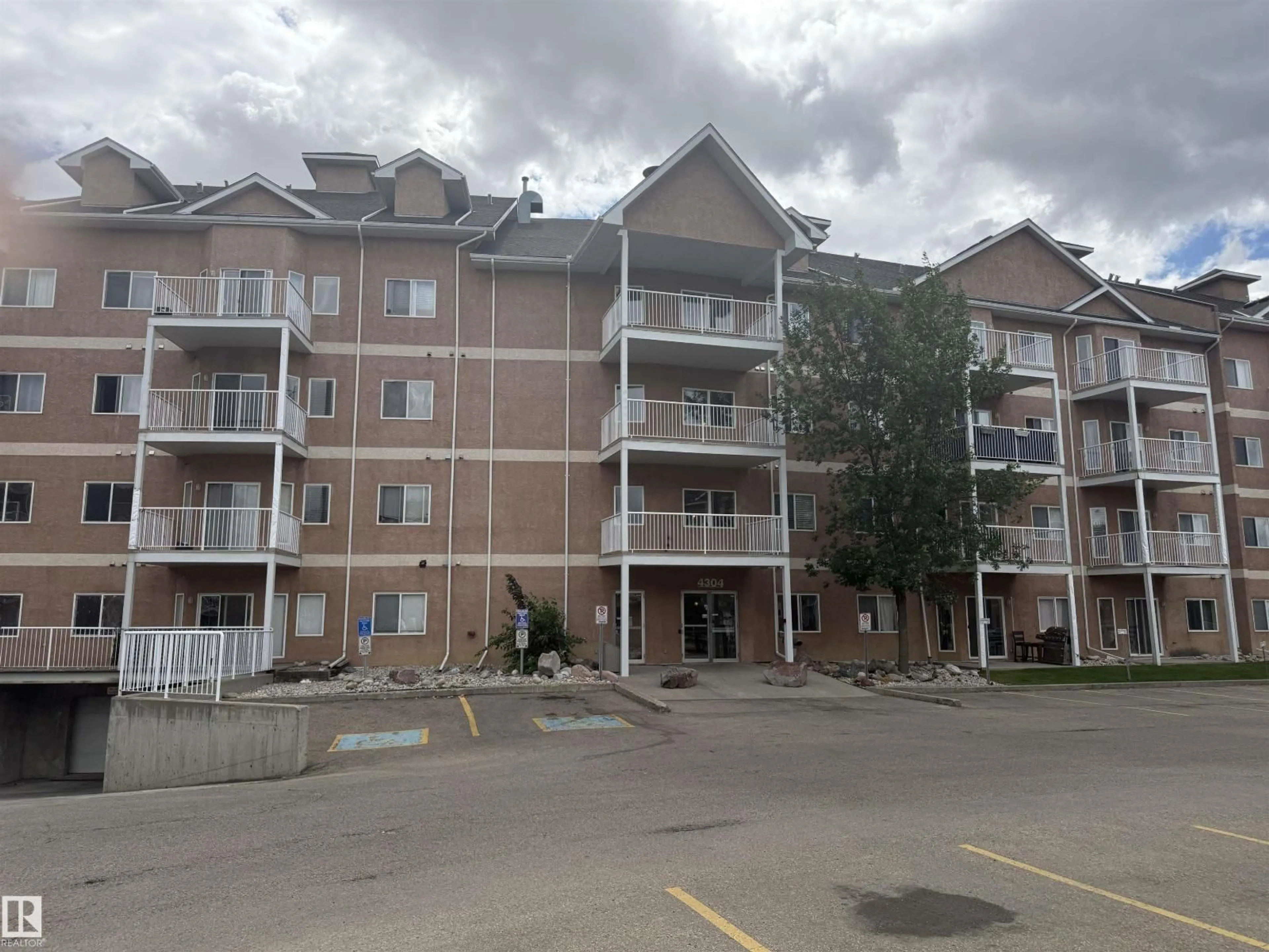 Unknown for #322 - 4304 139 AV, Edmonton Alberta T5Y0H6