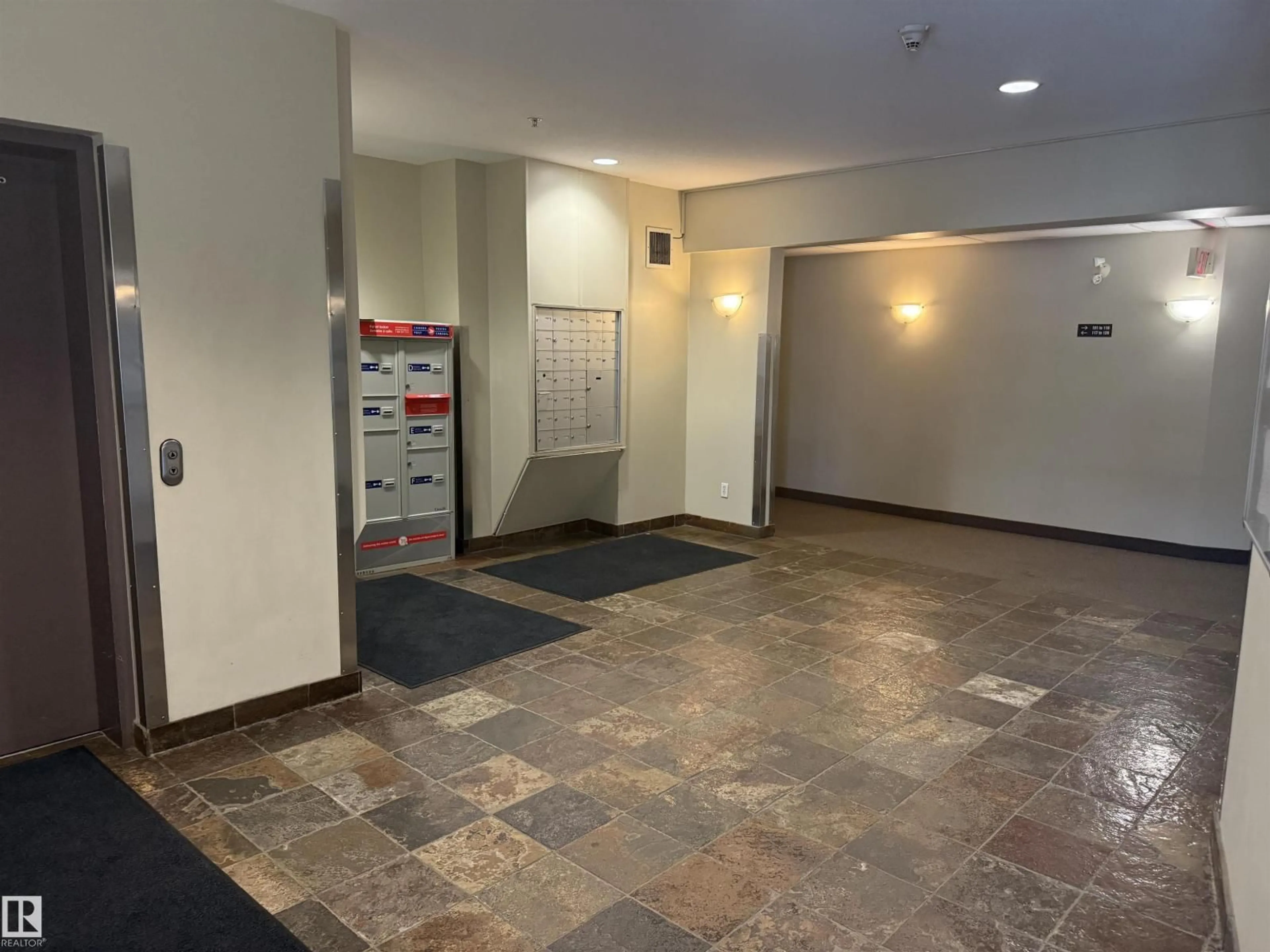Unknown for #322 - 4304 139 AV, Edmonton Alberta T5Y0H6