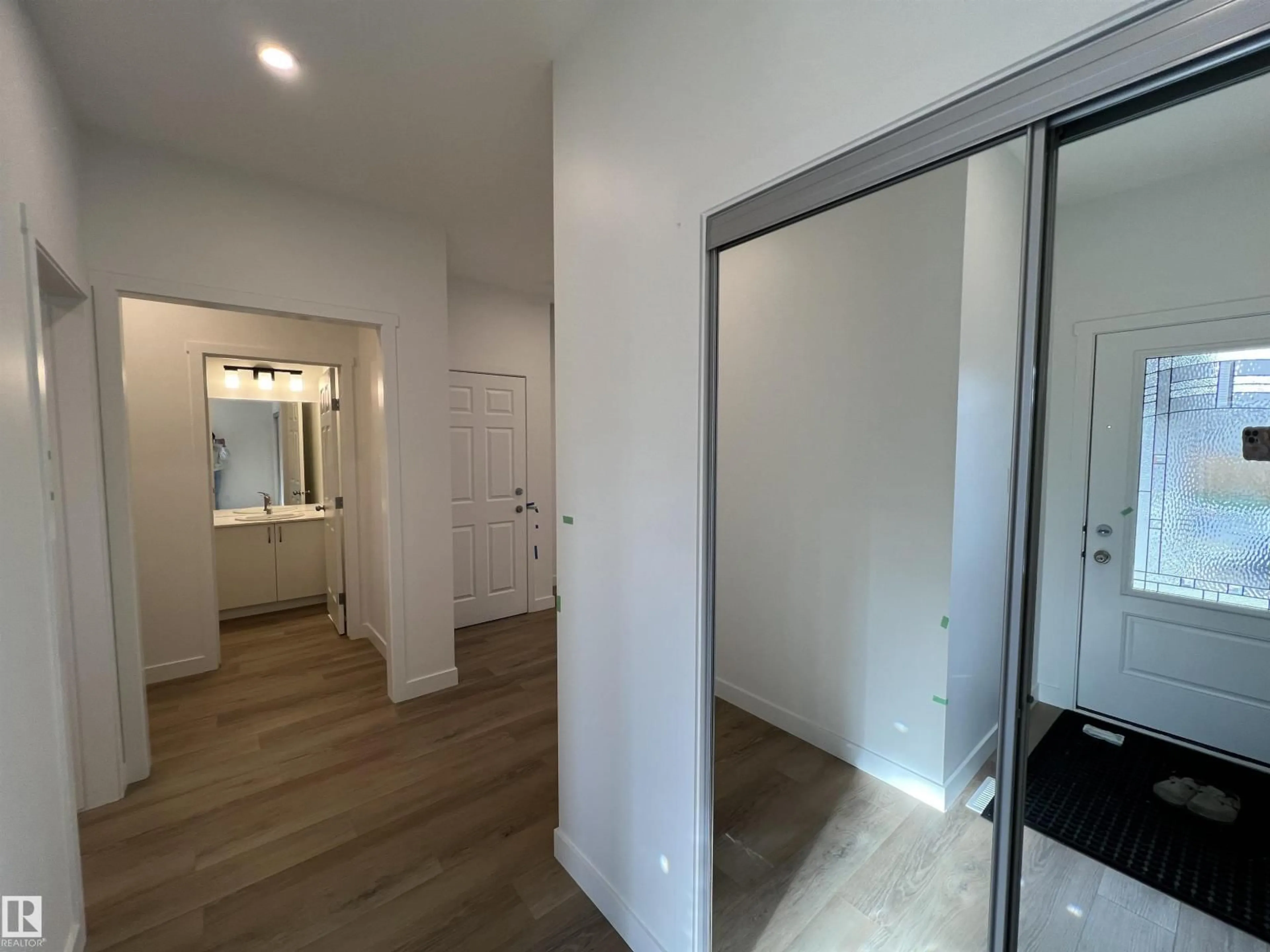 A pic of a room for NW - 2017 209A ST, Edmonton Alberta T6M3C8